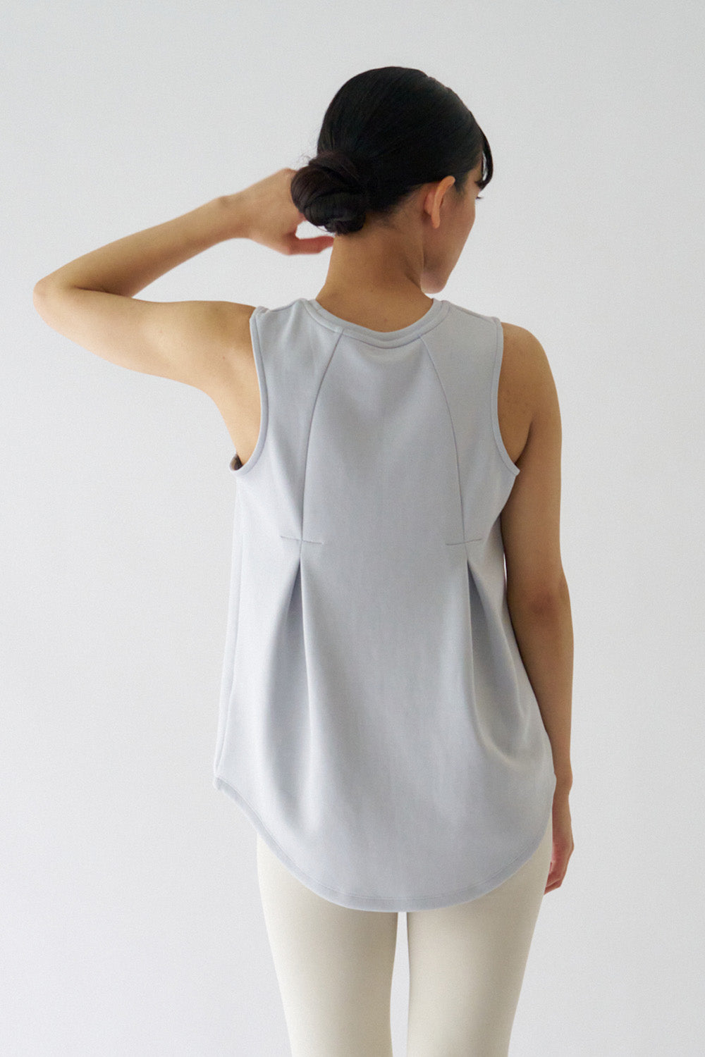 ZEN SEAMLESS バックカバータンクトップ