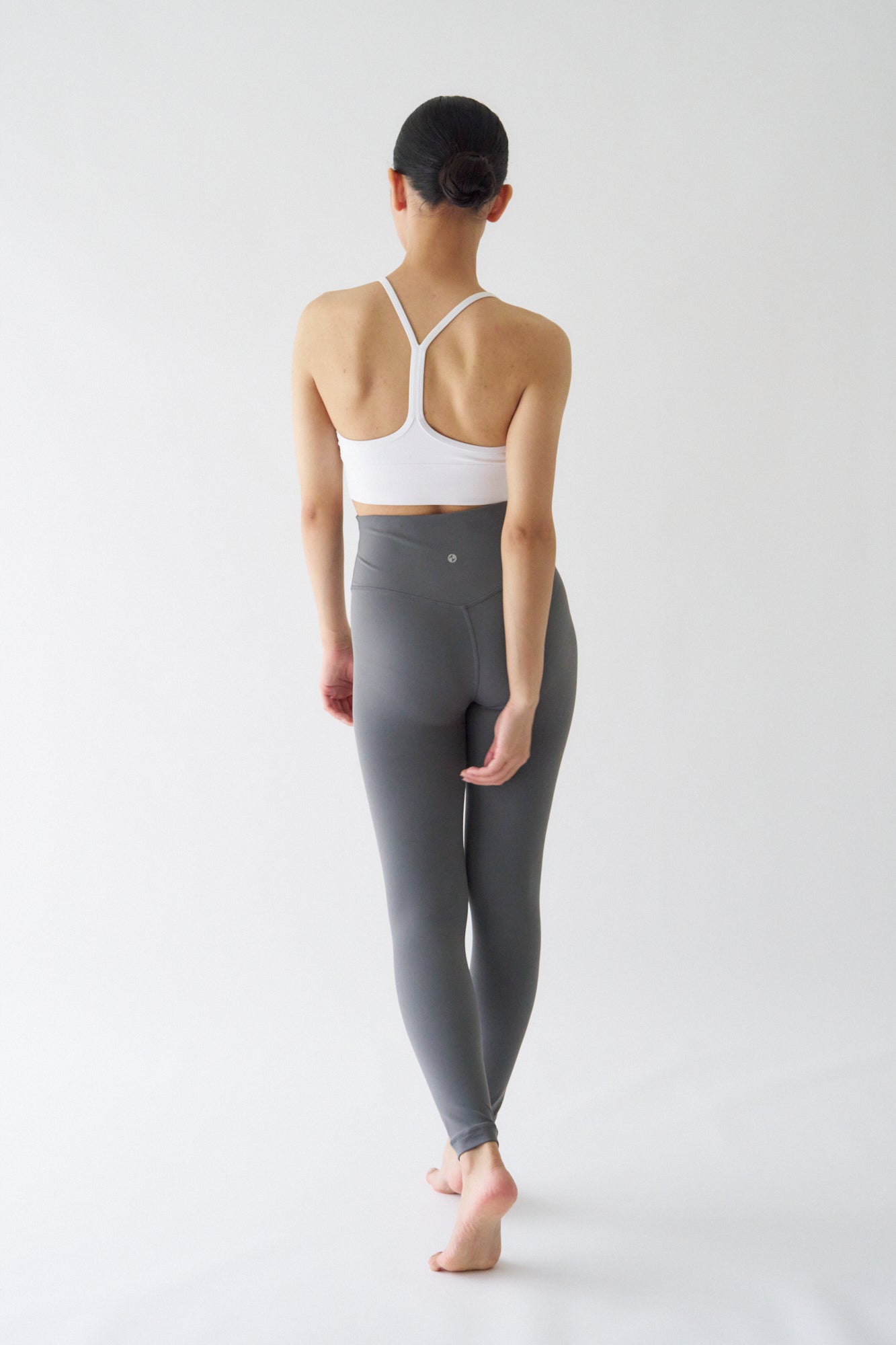 ZEN ESSENTIAL シグニチャー レギンス