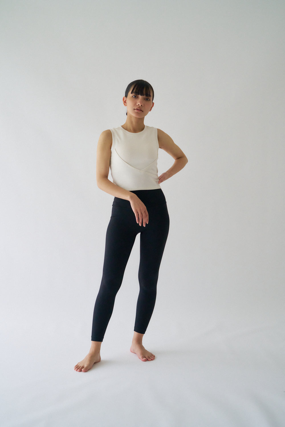 ZEN SEAMLESS クロスラインブラトップ