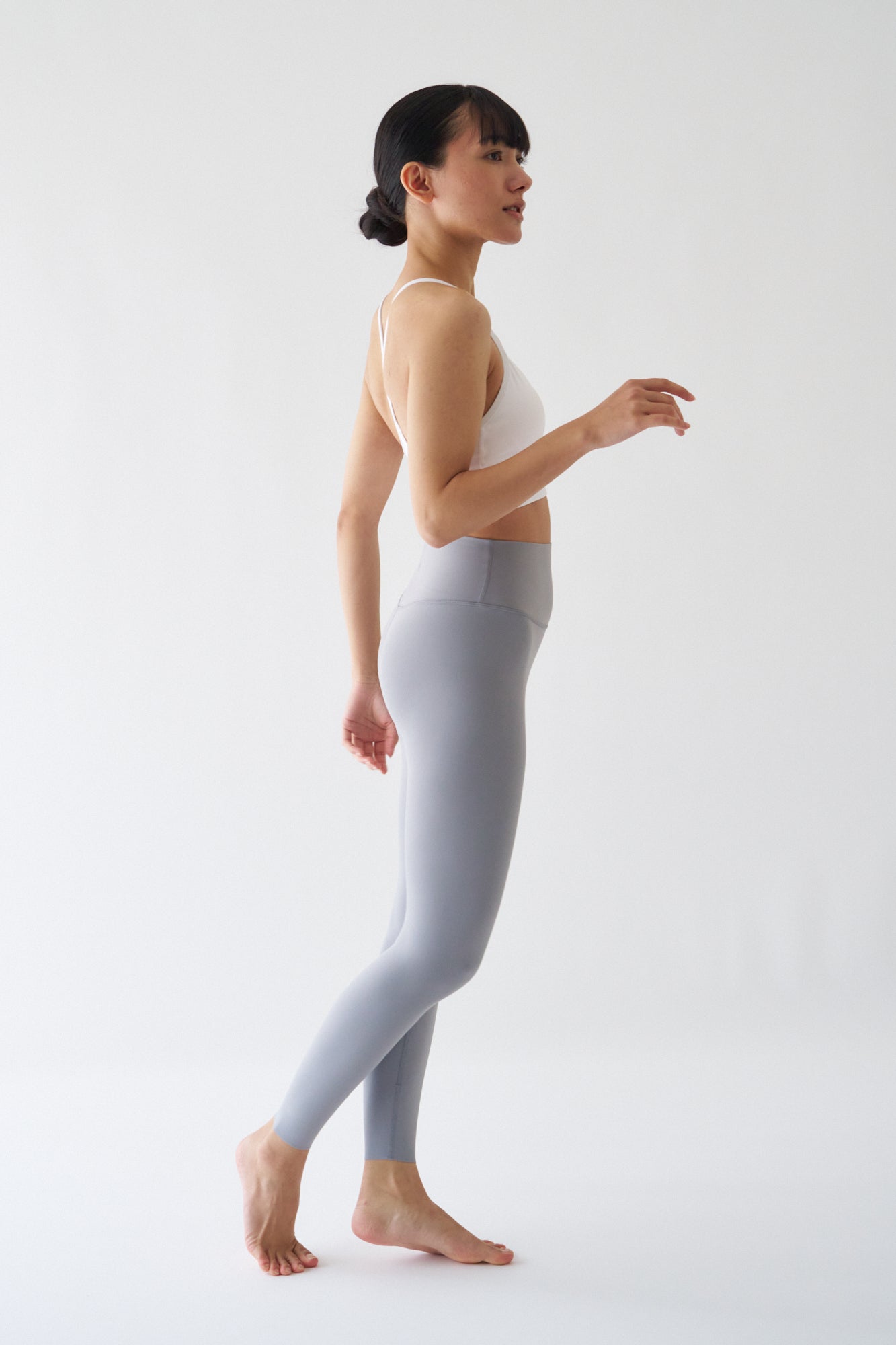 ZEN ESSENTIAL エアリー レギンス