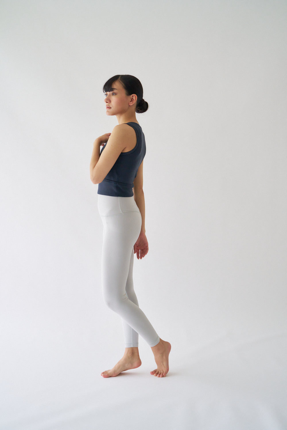 ZEN SEAMLESS クロスラインブラトップ
