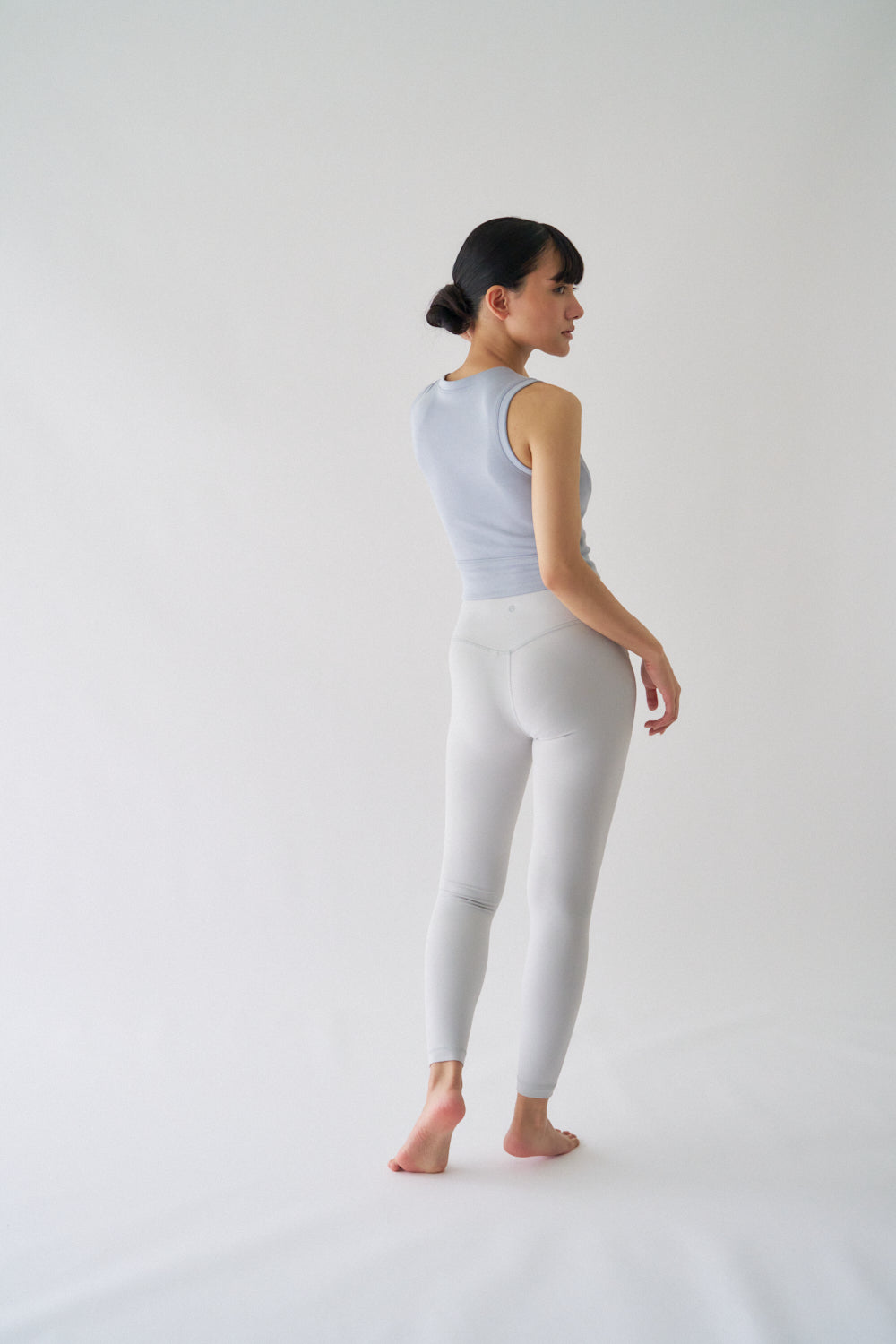 ZEN SEAMLESS クロスラインブラトップ