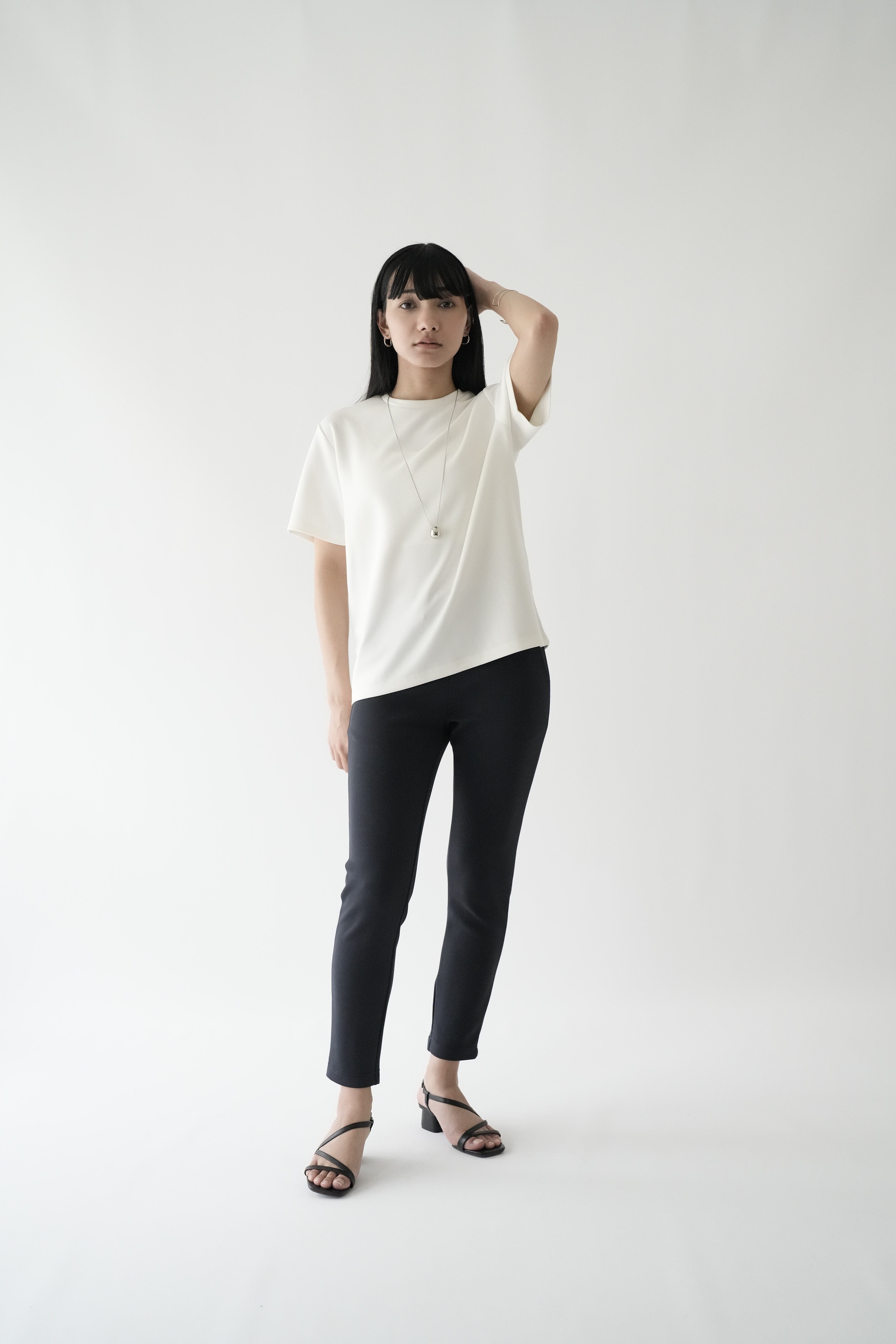ZEN SEAMLESS リラックスTシャツ