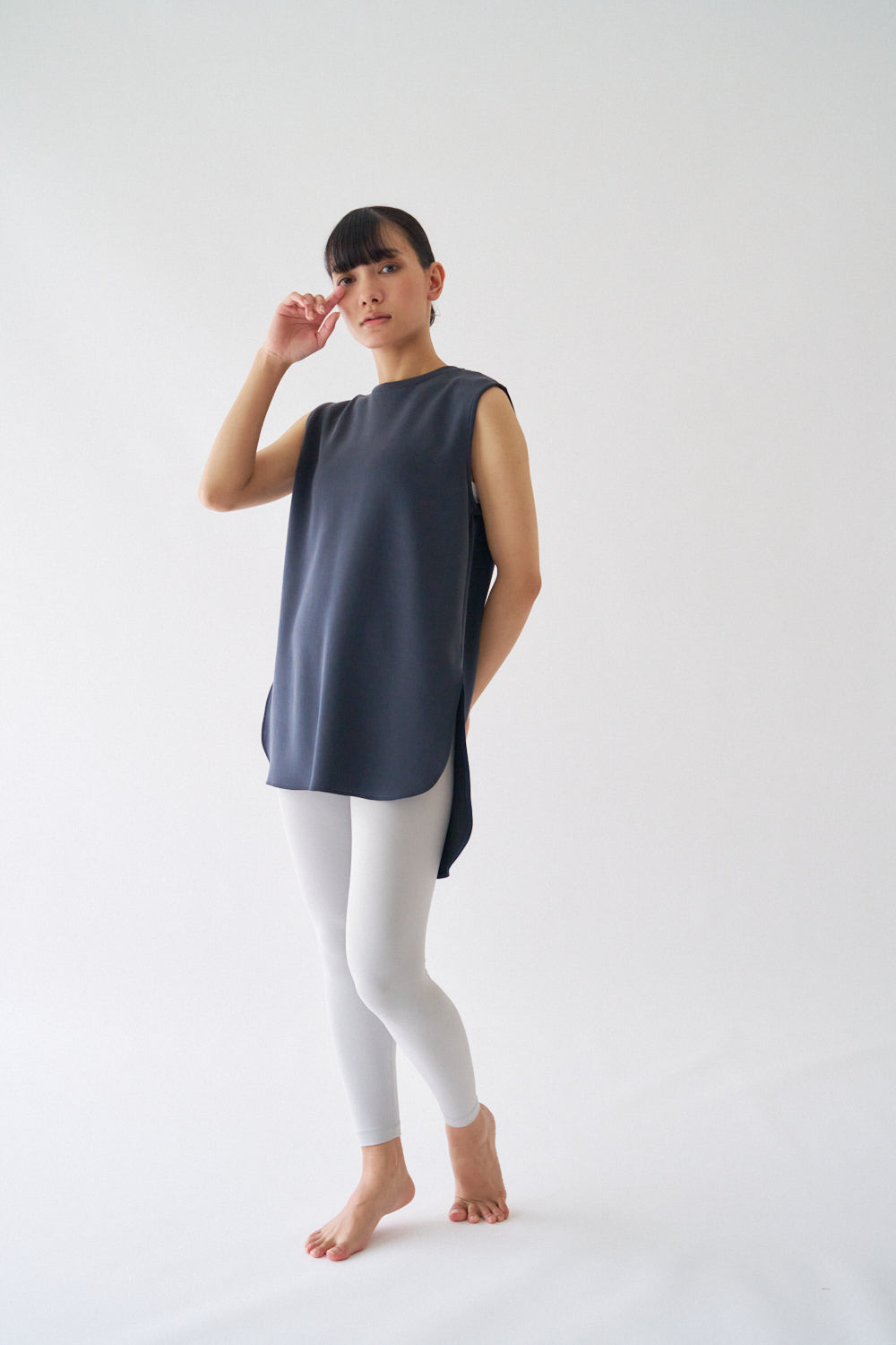 ZEN SEAMLESS カーブカットロングノースリーブシャツ