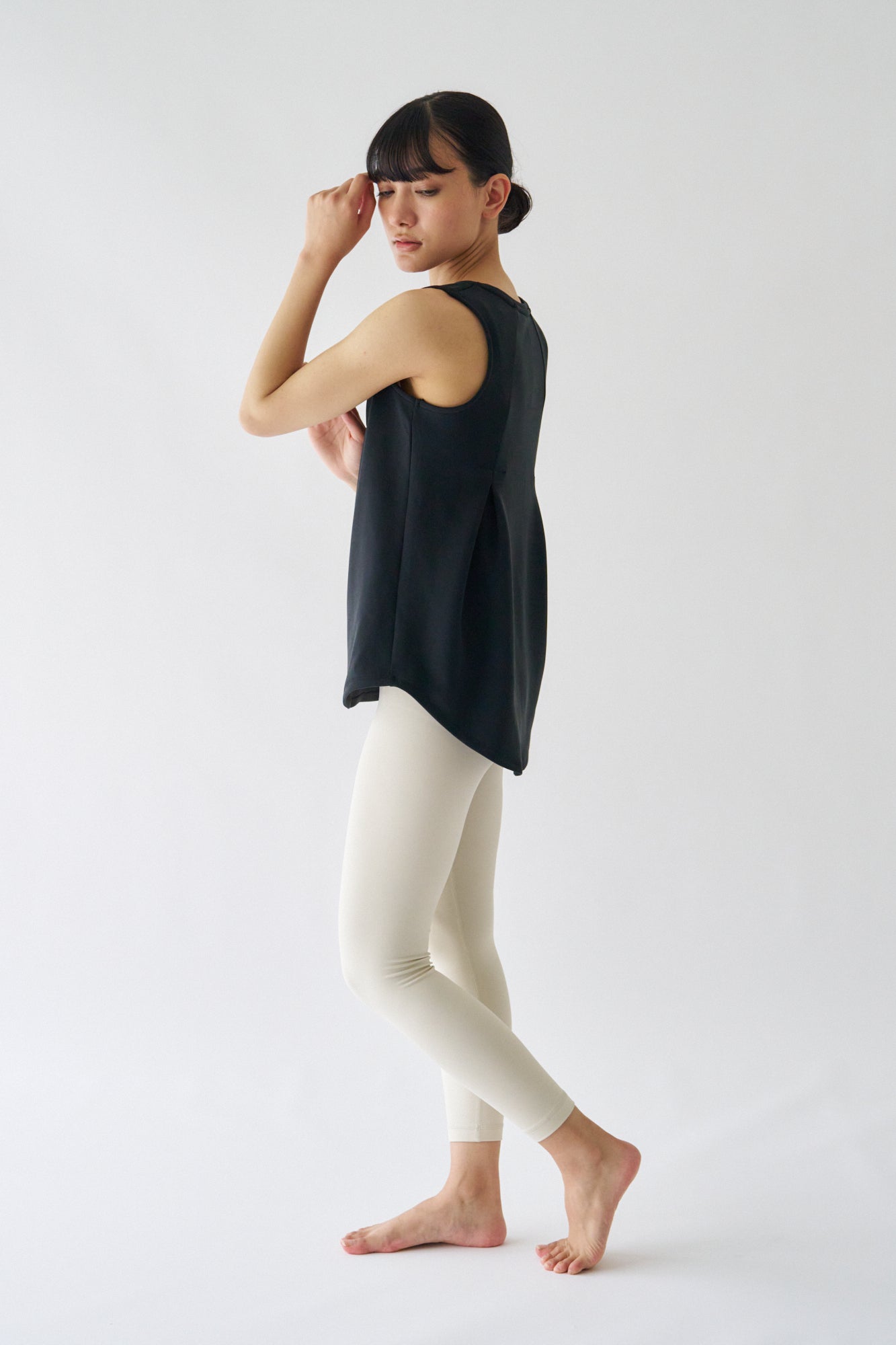 ZEN SEAMLESS バックカバータンクトップ