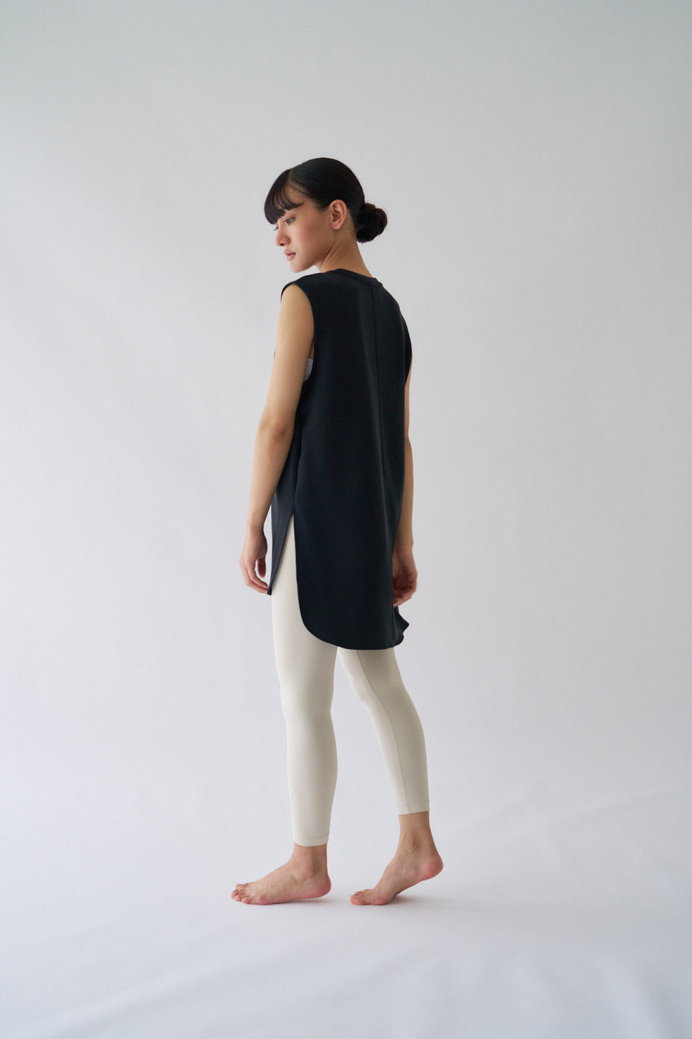 ZEN SEAMLESS カーブカットロングノースリーブシャツ