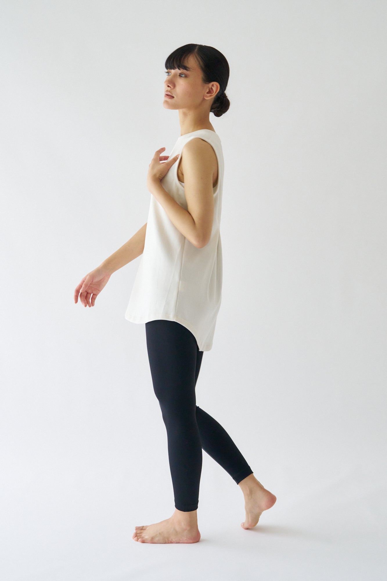 ZEN SEAMLESS バックカバータンクトップ