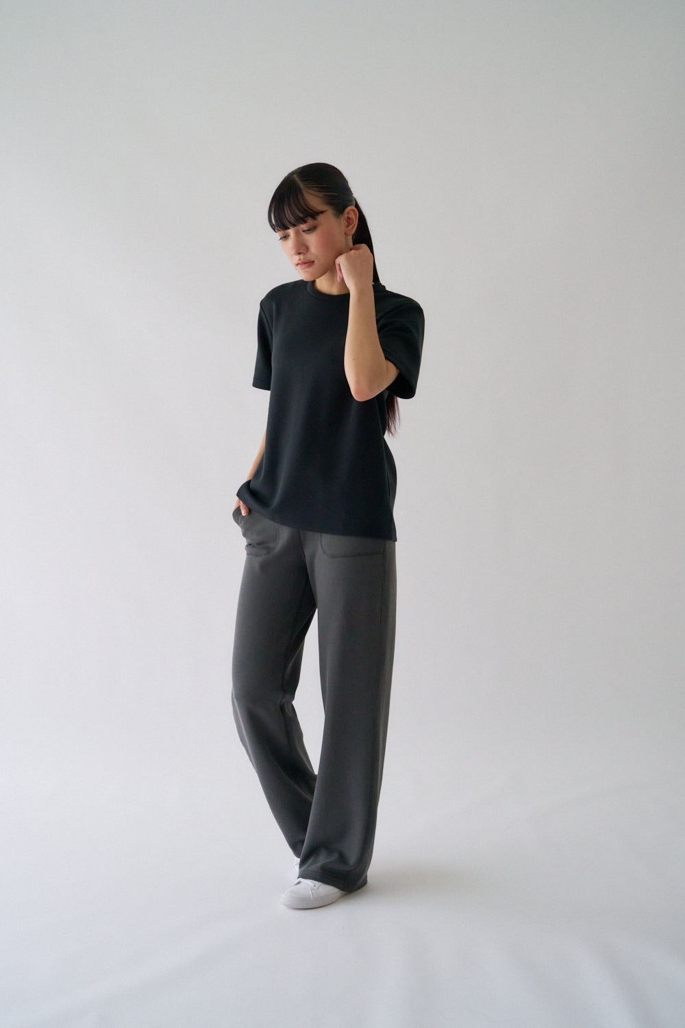 ZEN SEAMLESS コンフォートストレートパンツ