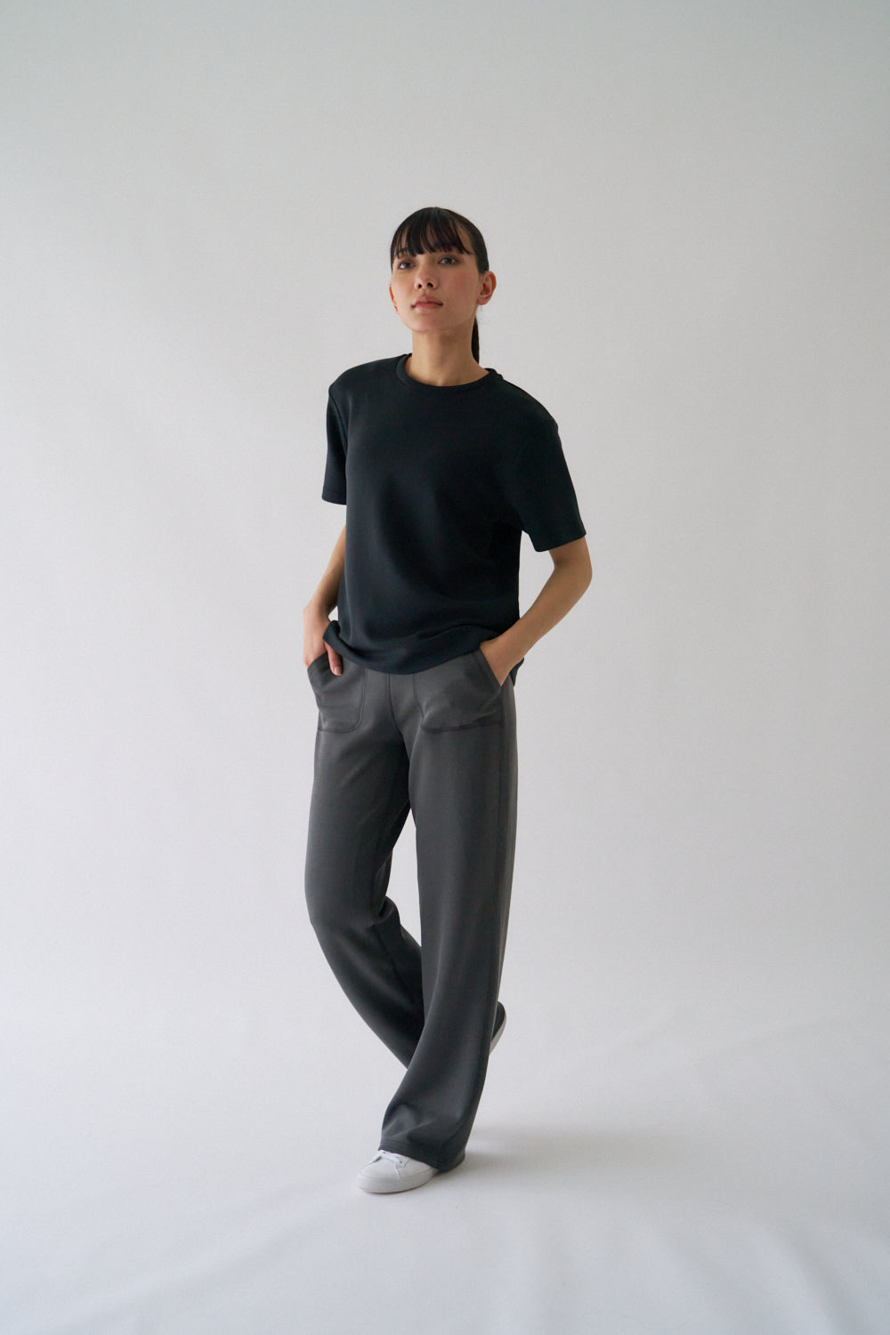 ZEN SEAMLESS コンフォートストレートパンツ