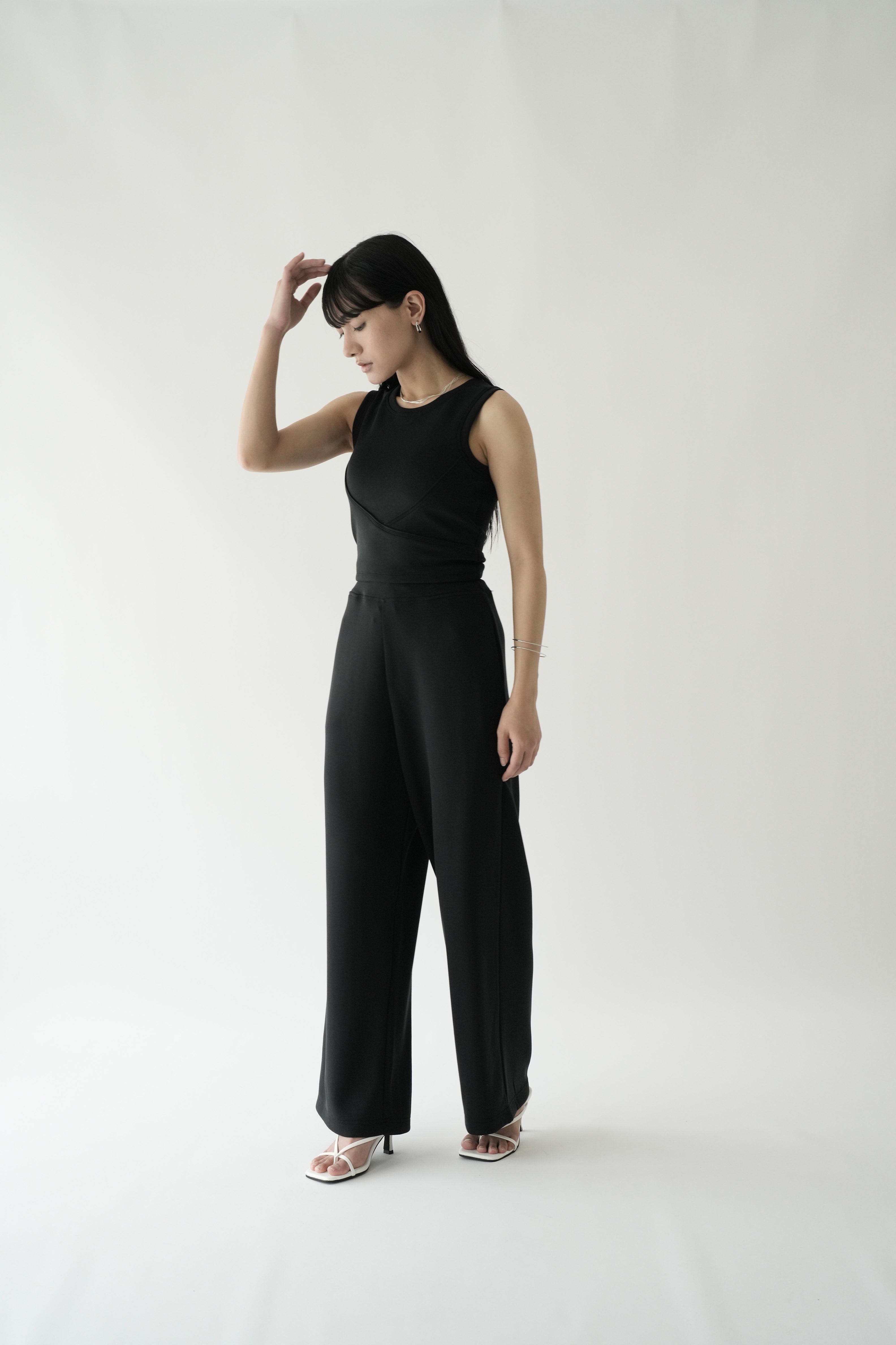 ZEN SEAMLESS クロスラインブラトップ