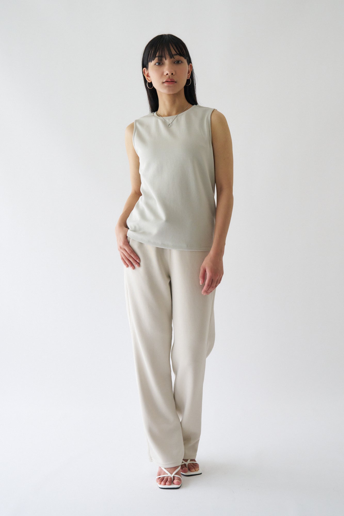ZEN SEAMLESS スタンダートノースリーブシャツ