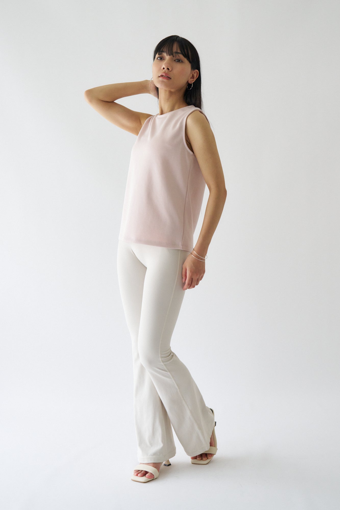 ZEN SEAMLESS スタンダートノースリーブシャツ