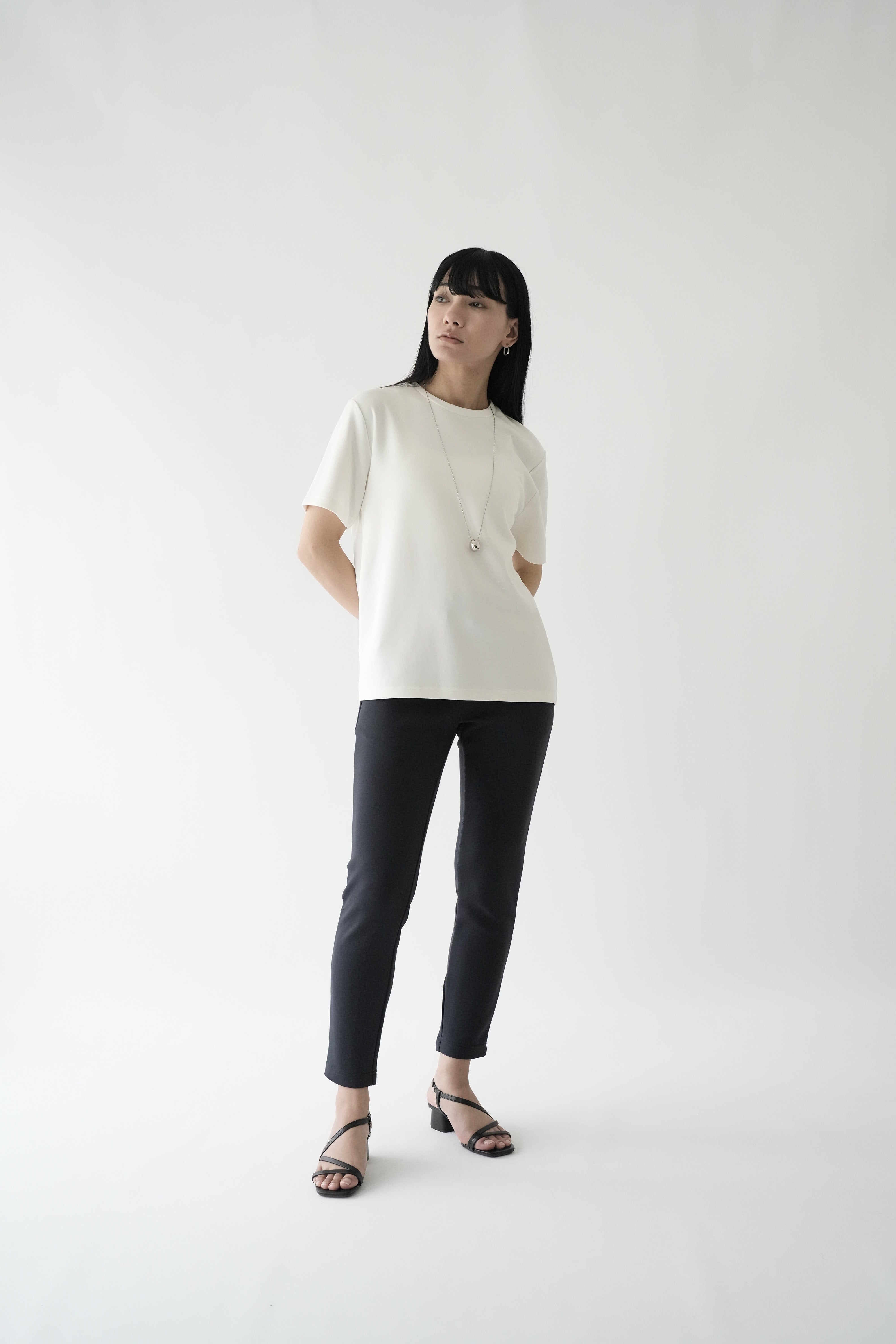 ZEN SEAMLESS リラックスTシャツ