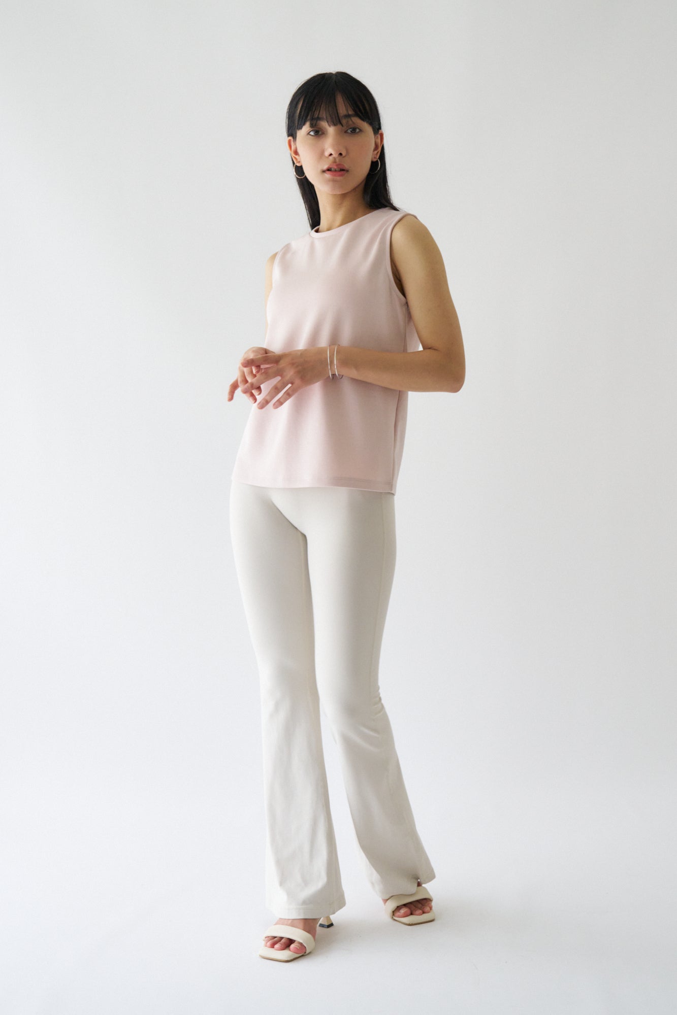 ZEN SEAMLESS スタンダートノースリーブシャツ