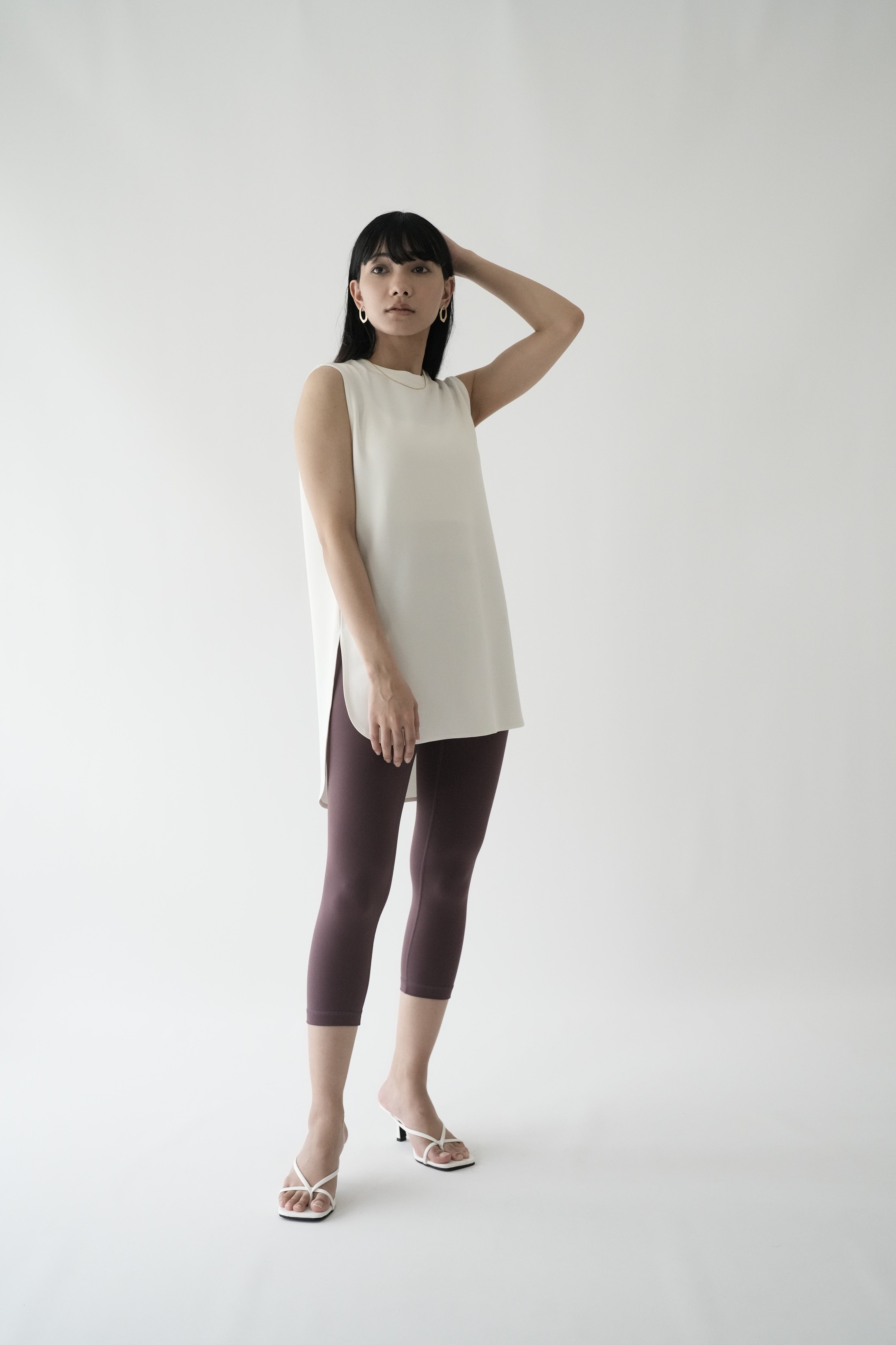 ZEN SEAMLESS カーブカットロングノースリーブシャツ