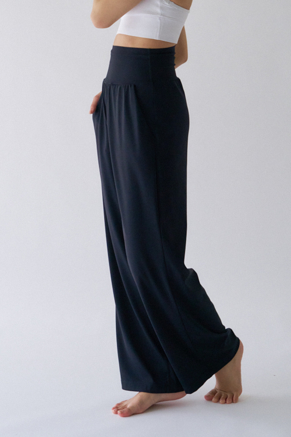 ZEN ESSENTIAL シグニチャー レギンスワイドパンツ