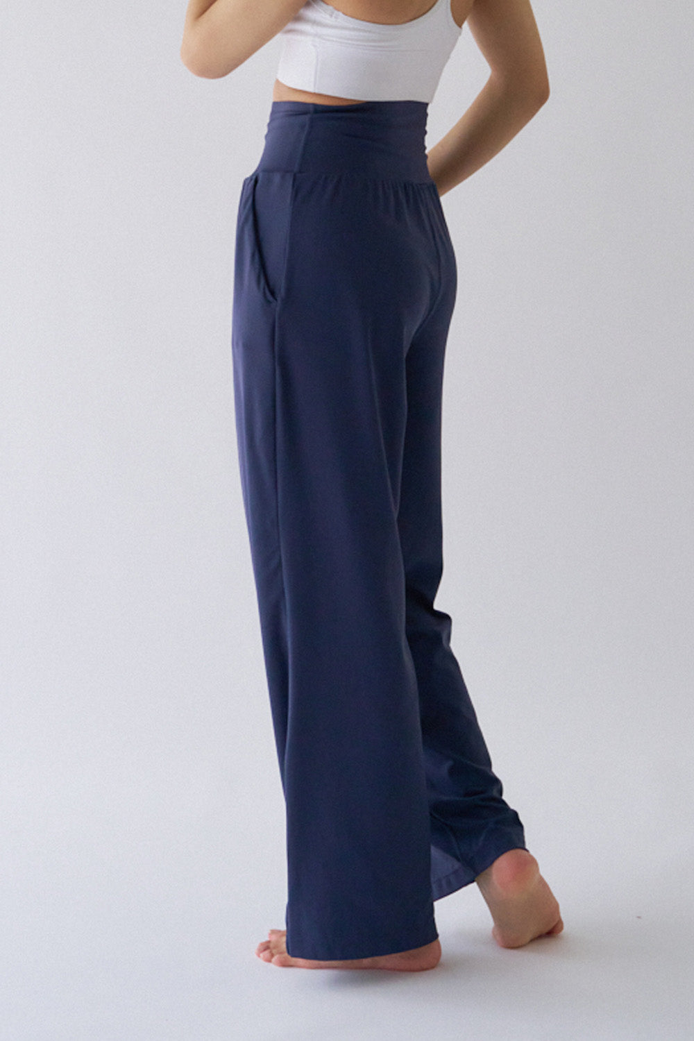ZEN ESSENTIAL シグニチャー レギンスワイドパンツ