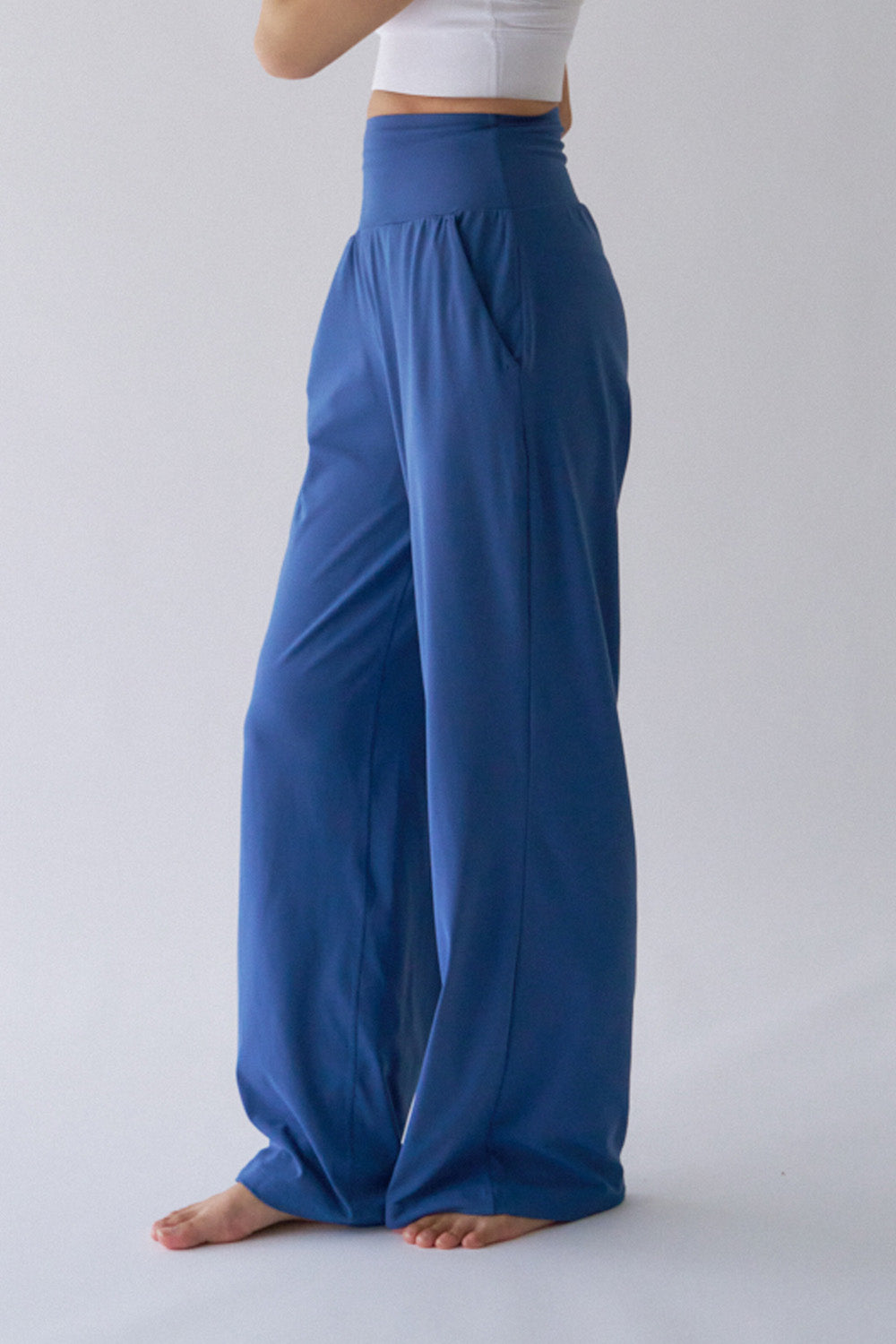 ZEN ESSENTIAL シグニチャー レギンスワイドパンツ