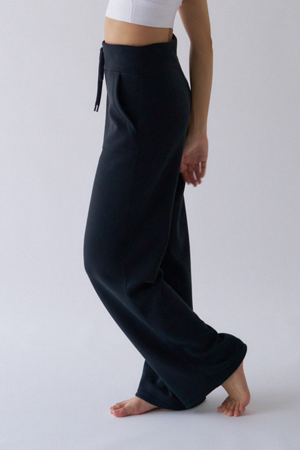 ZEN SEAMLESS コンフォートストレートパンツ