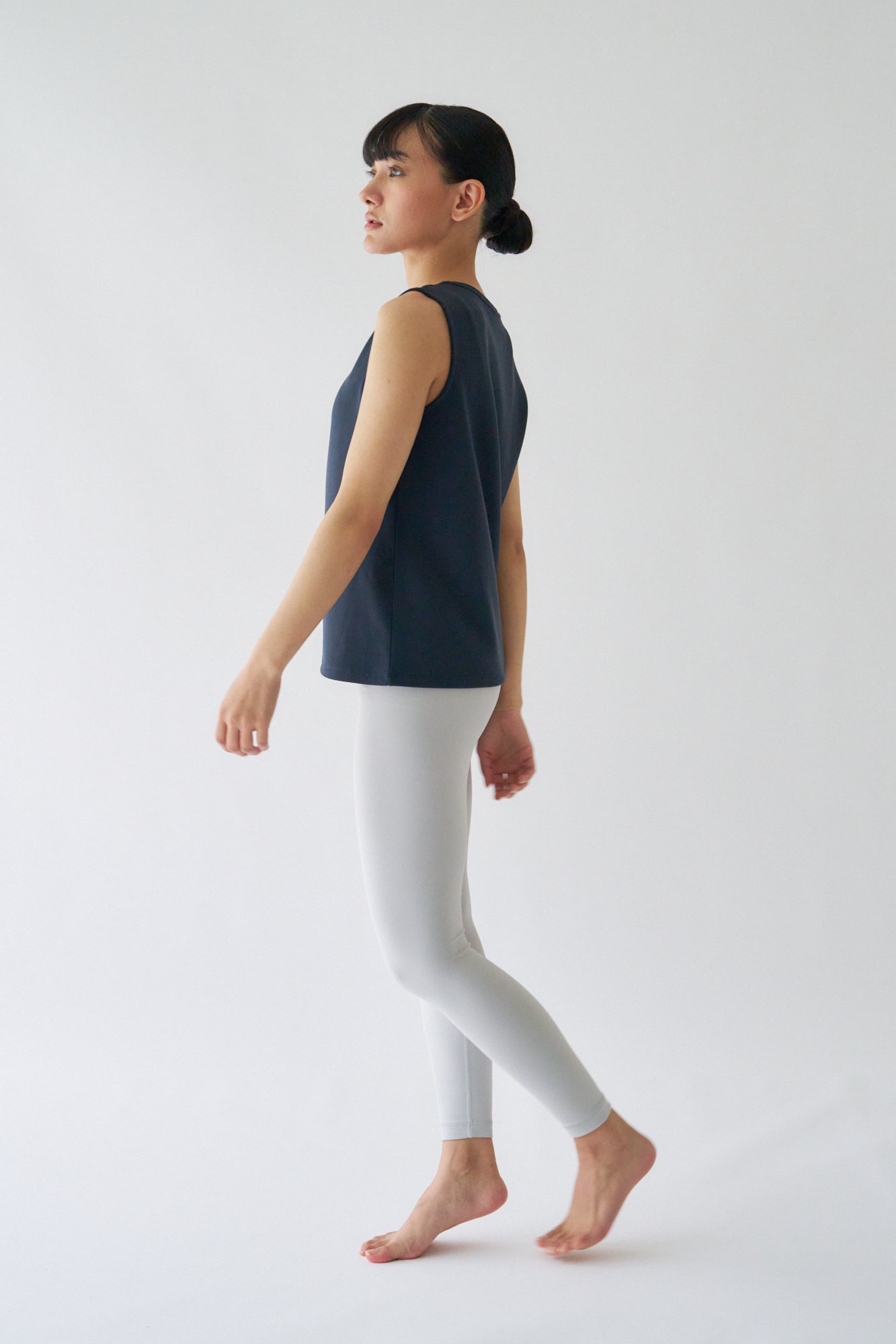 ZEN SEAMLESS スタンダートノースリーブシャツ