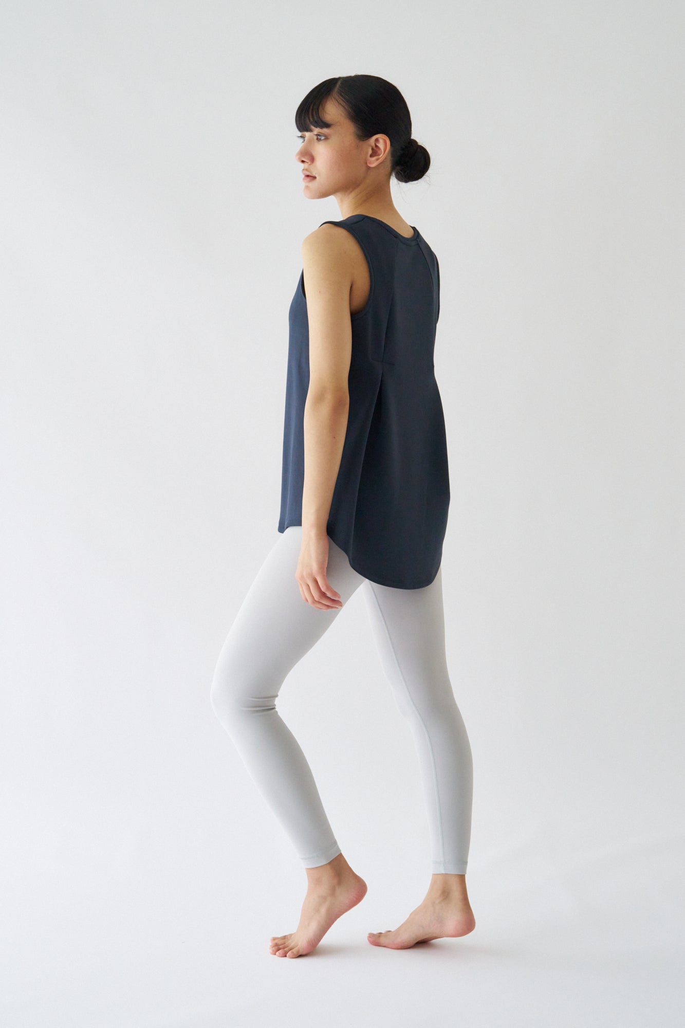 ZEN SEAMLESS バックカバータンクトップ
