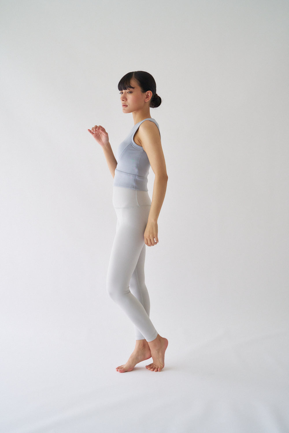 ZEN SEAMLESS クロスラインブラトップ