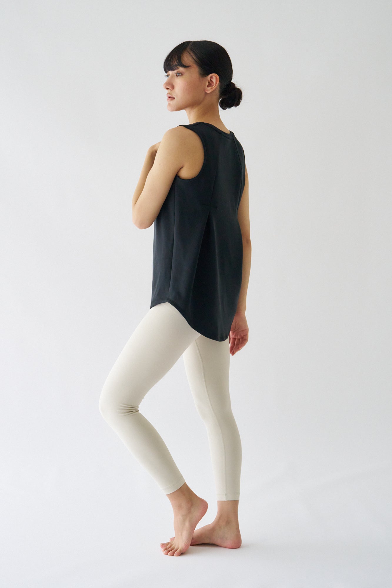 ZEN SEAMLESS バックカバータンクトップ