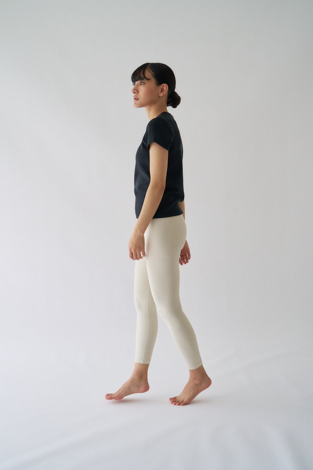 ZEN SEAMLESS フィットTシャツ
