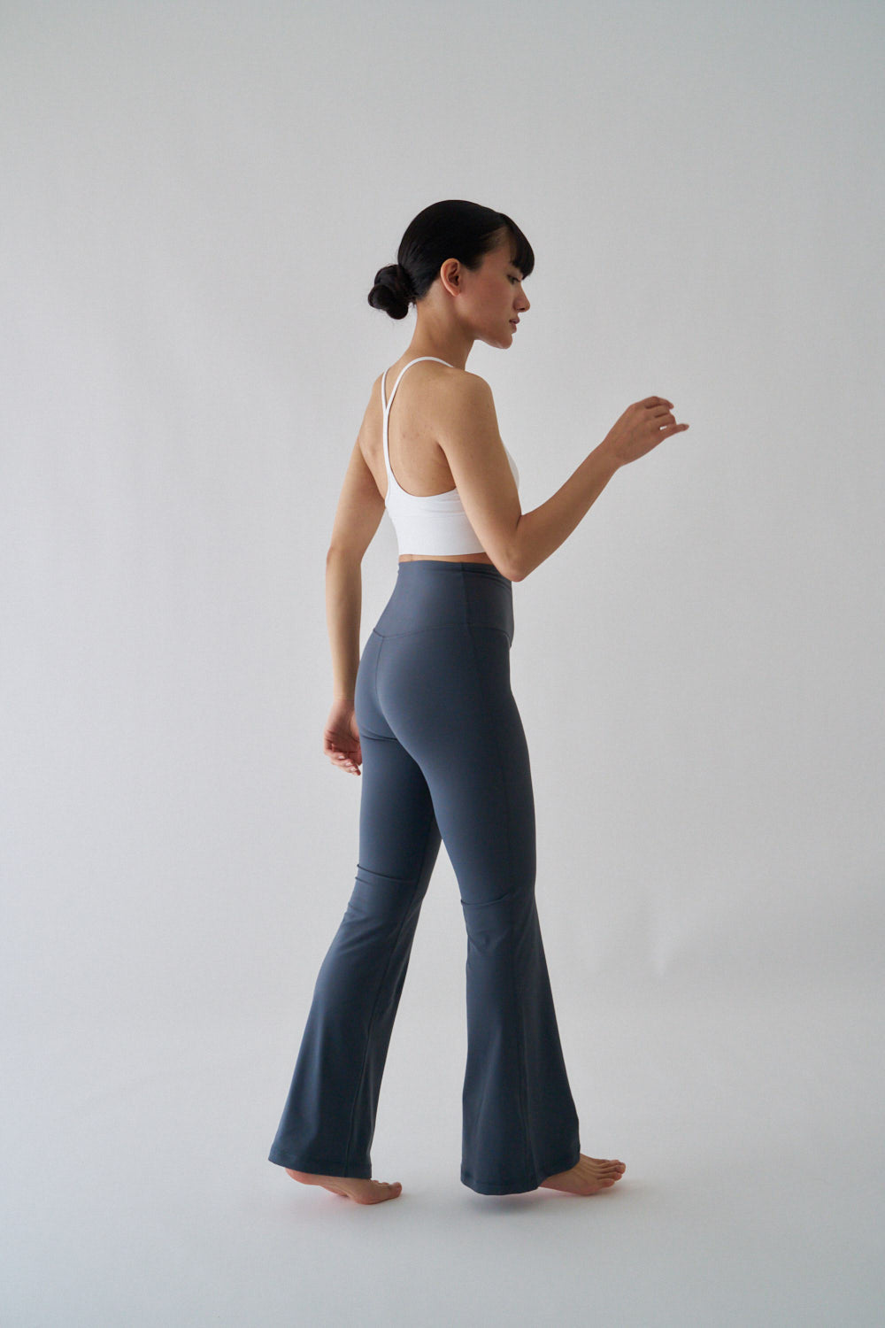 ZEN ESSENTIAL シグニチャー レギンスフレアパンツ