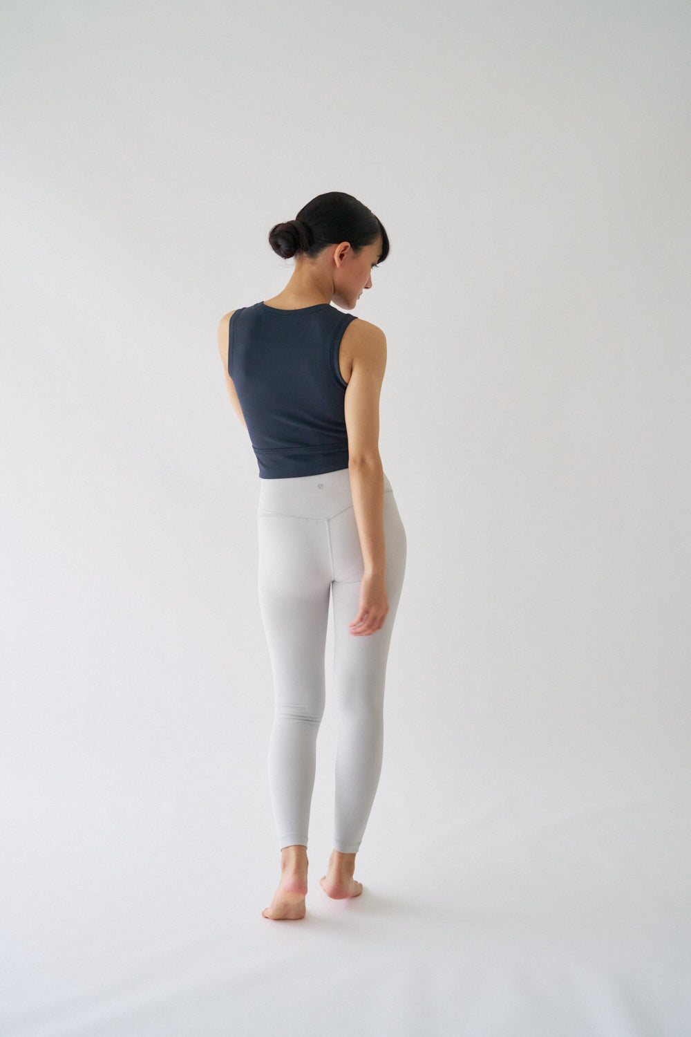 ZEN SEAMLESS クロスラインブラトップ