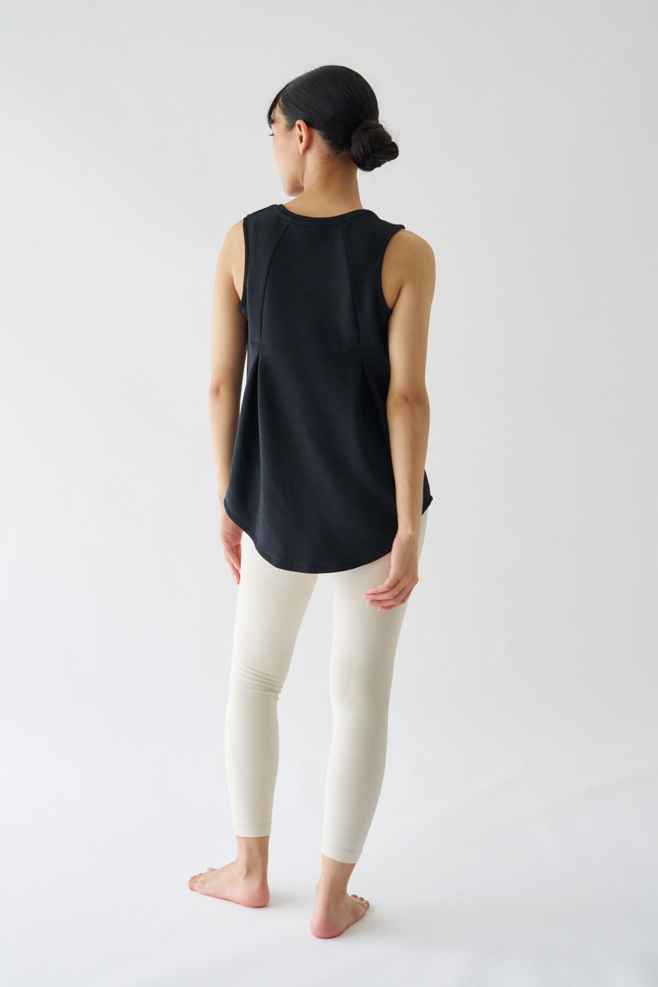 ZEN SEAMLESS バックカバータンクトップ