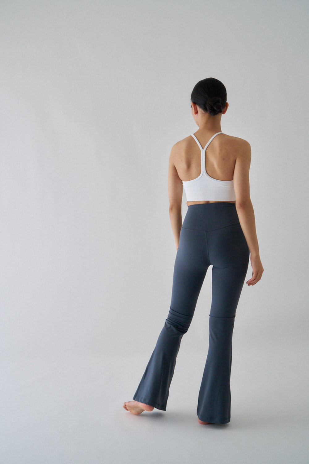 ZEN ESSENTIAL シグニチャー レギンスフレアパンツ