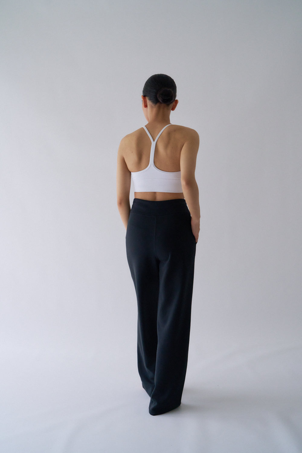 ZEN SEAMLESS コンフォートストレートパンツ