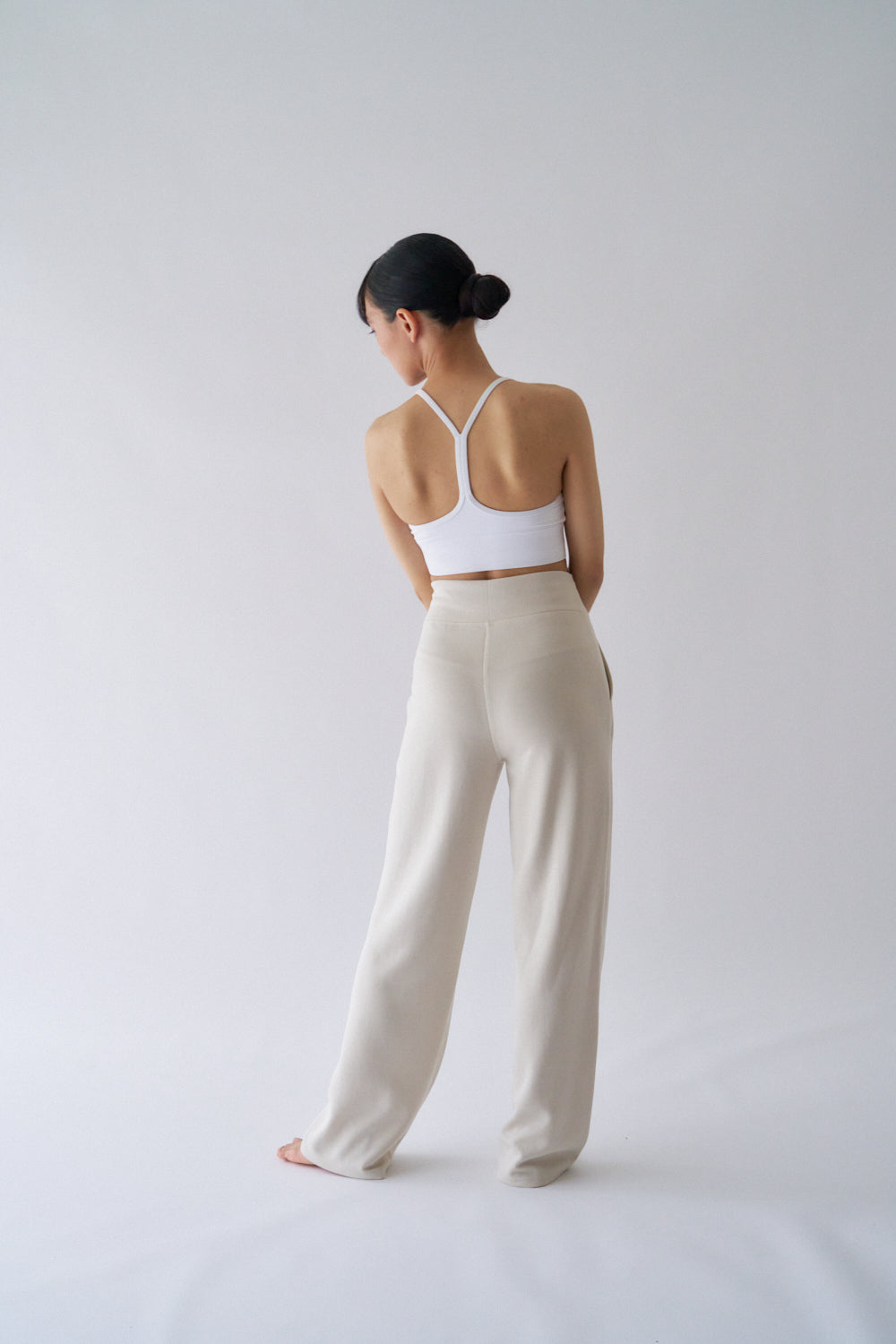 ZEN SEAMLESS コンフォートストレートパンツ