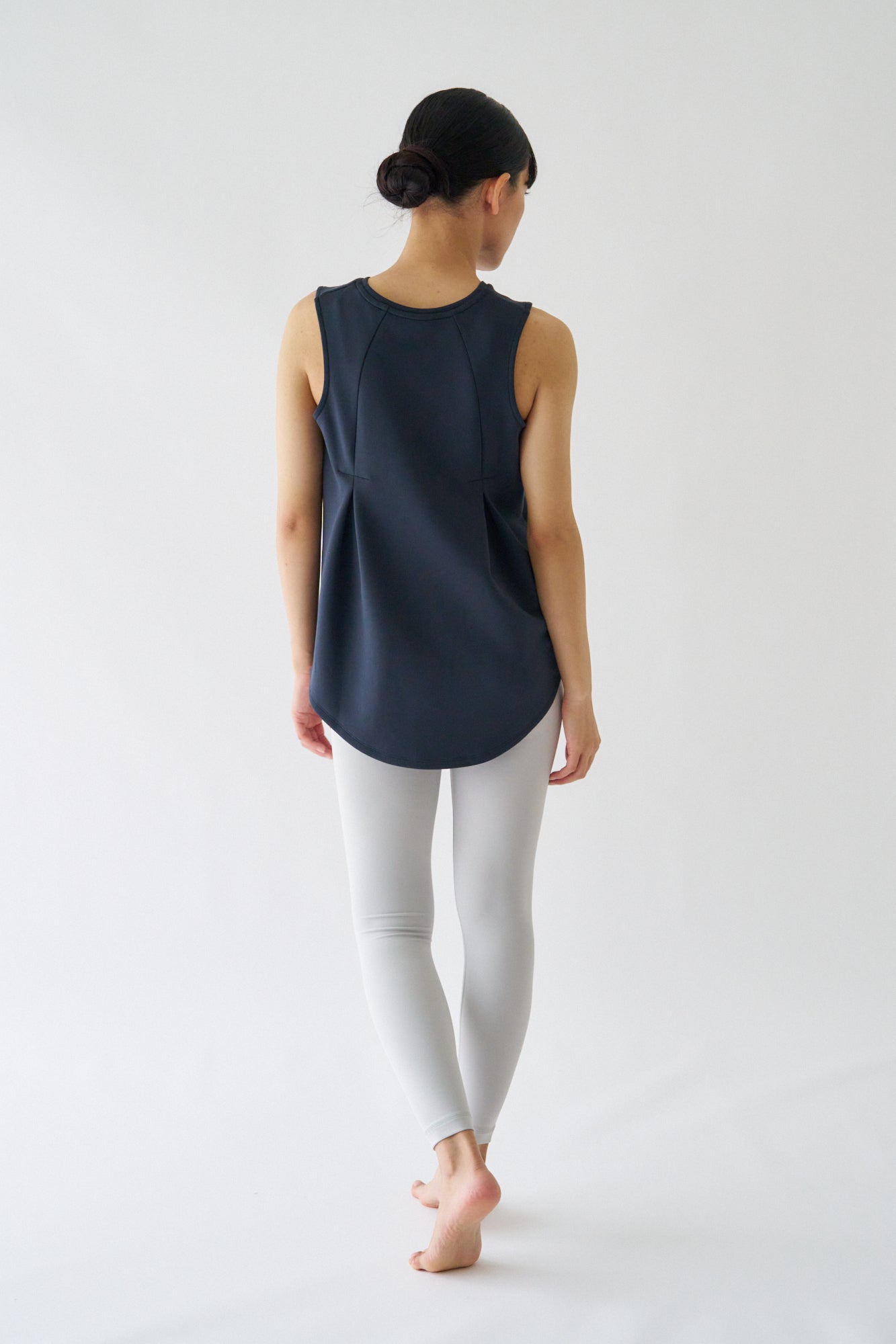 ZEN SEAMLESS バックカバータンクトップ