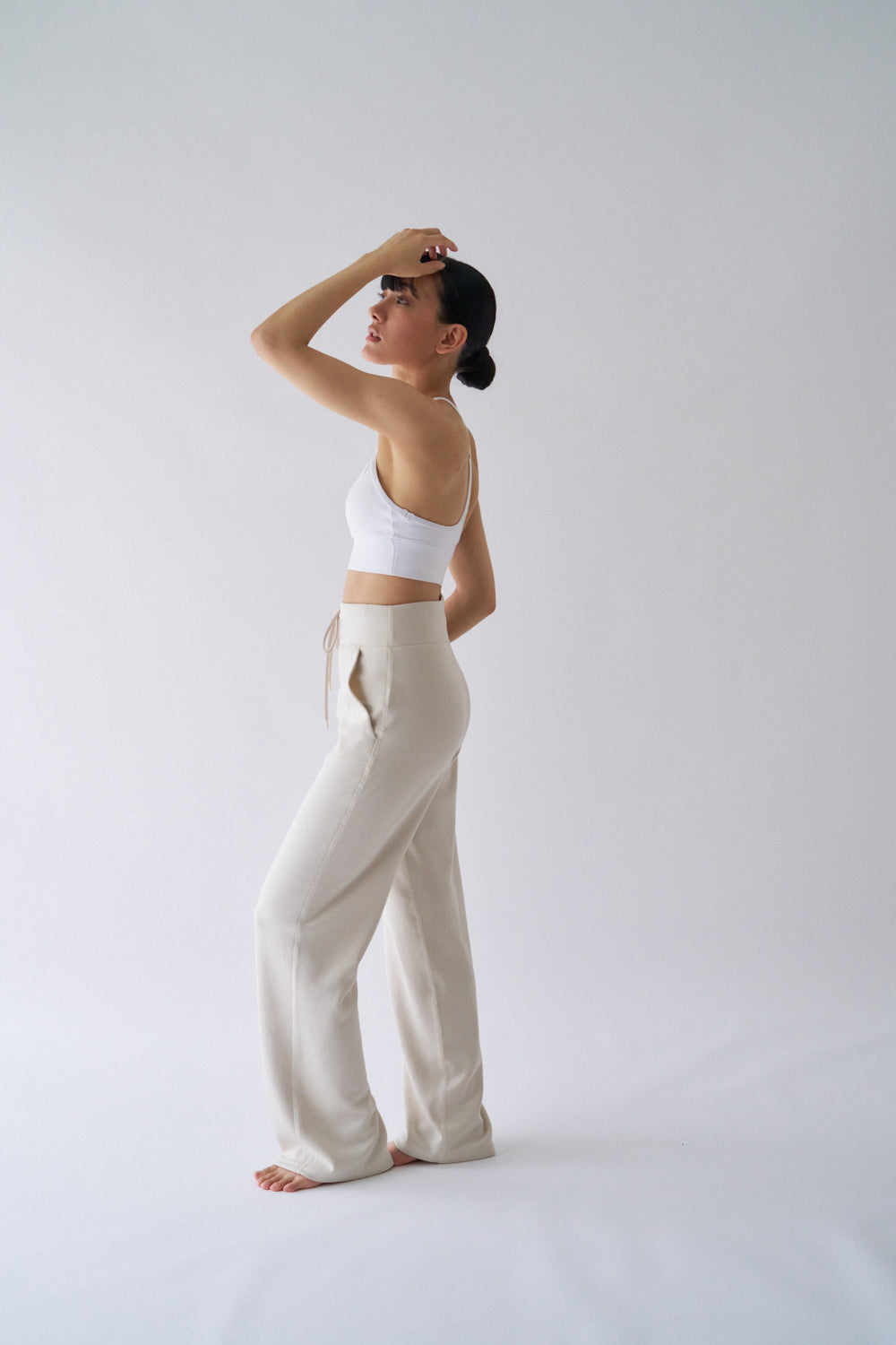 ZEN SEAMLESS コンフォートストレートパンツ