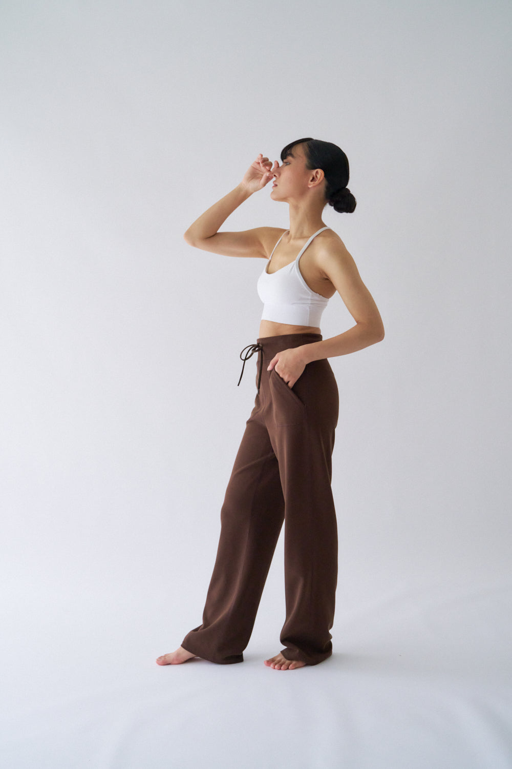 ZEN SEAMLESS コンフォートストレートパンツ
