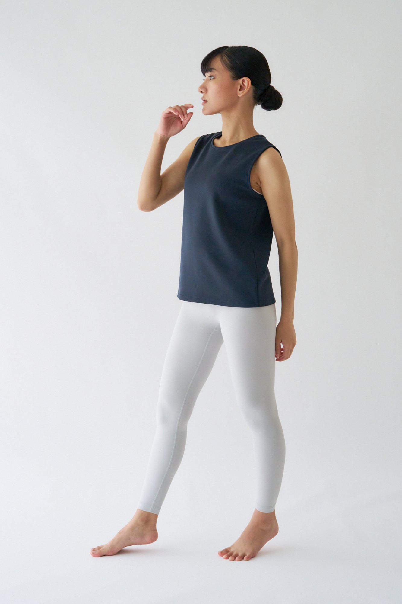 ZEN SEAMLESS スタンダートノースリーブシャツ