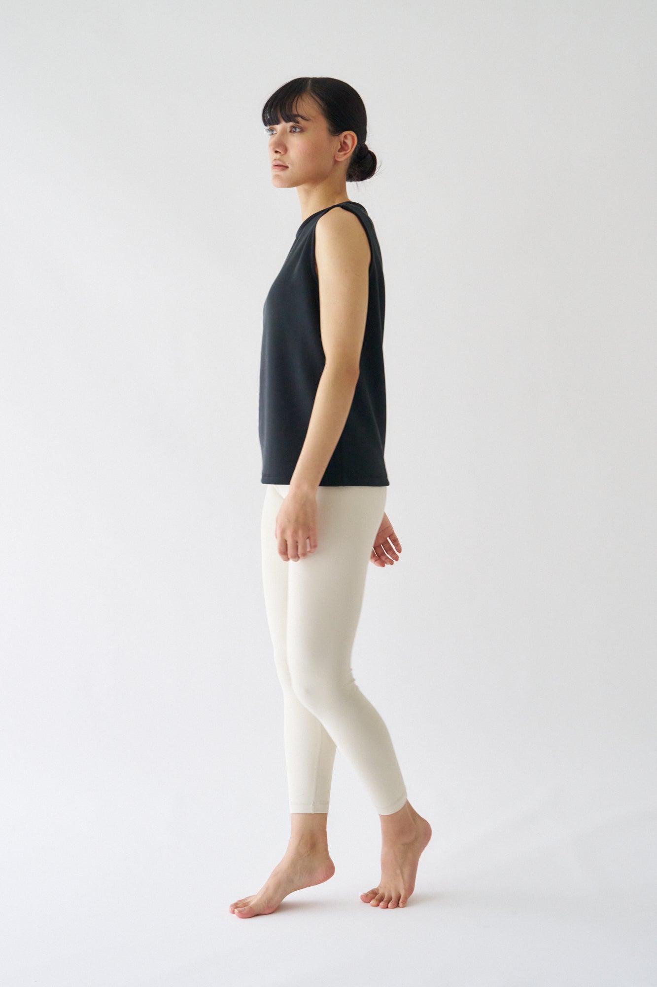 ZEN SEAMLESS スタンダートノースリーブシャツ