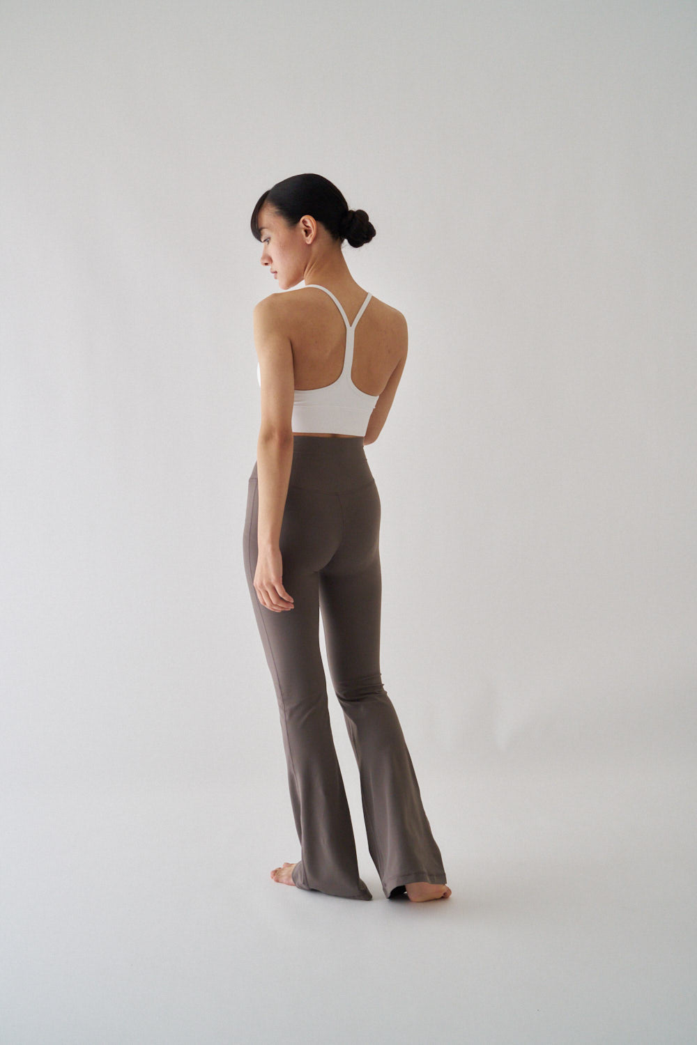 ZEN ESSENTIAL シグニチャー レギンスフレアパンツ