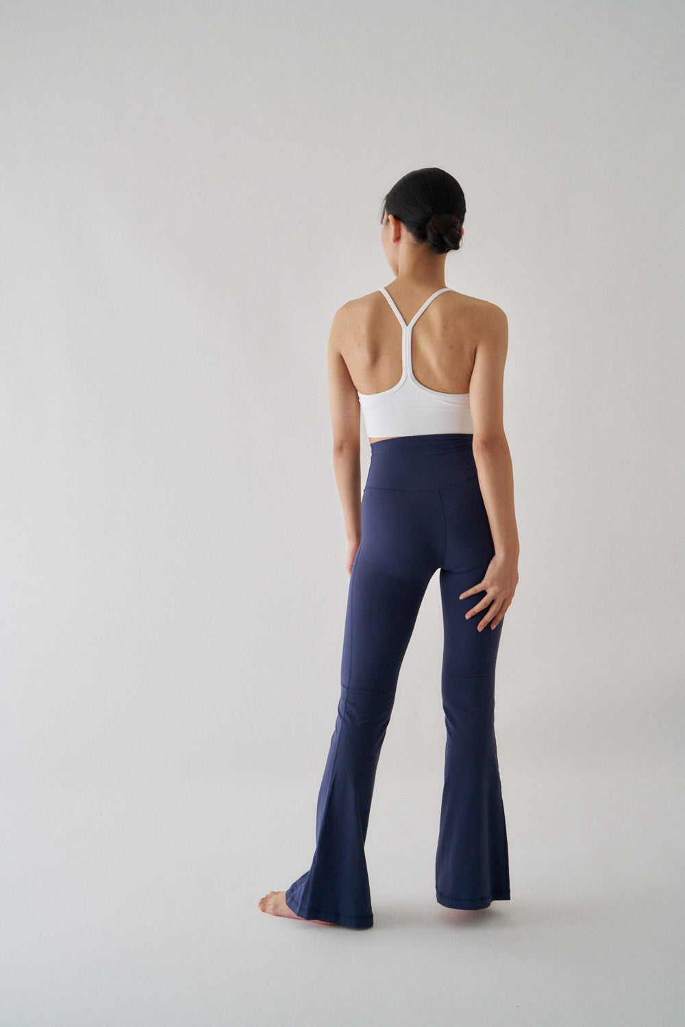 ZEN ESSENTIAL シグニチャー レギンスフレアパンツ
