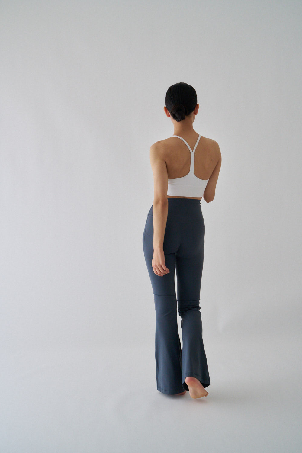ZEN ESSENTIAL シグニチャー レギンスフレアパンツ