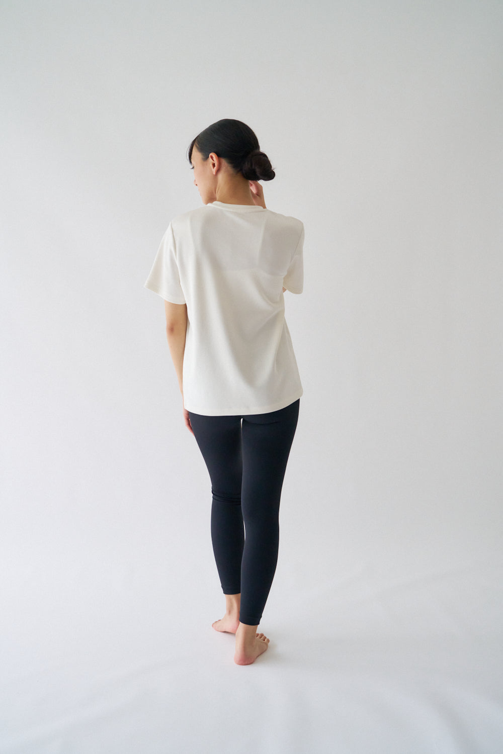 ZEN SEAMLESS リラックスTシャツ