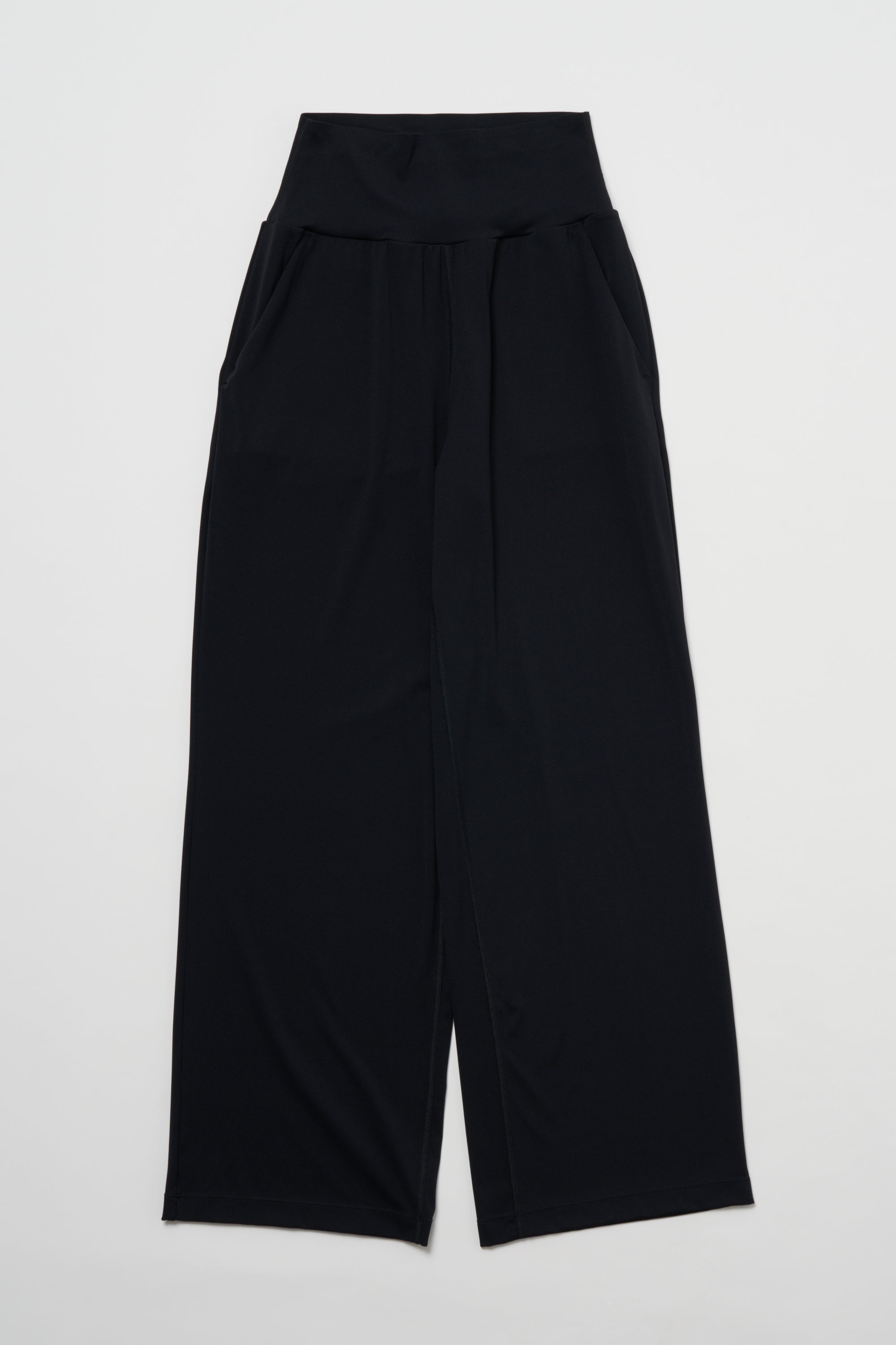 ZEN ESSENTIAL シグニチャー レギンスワイドパンツ