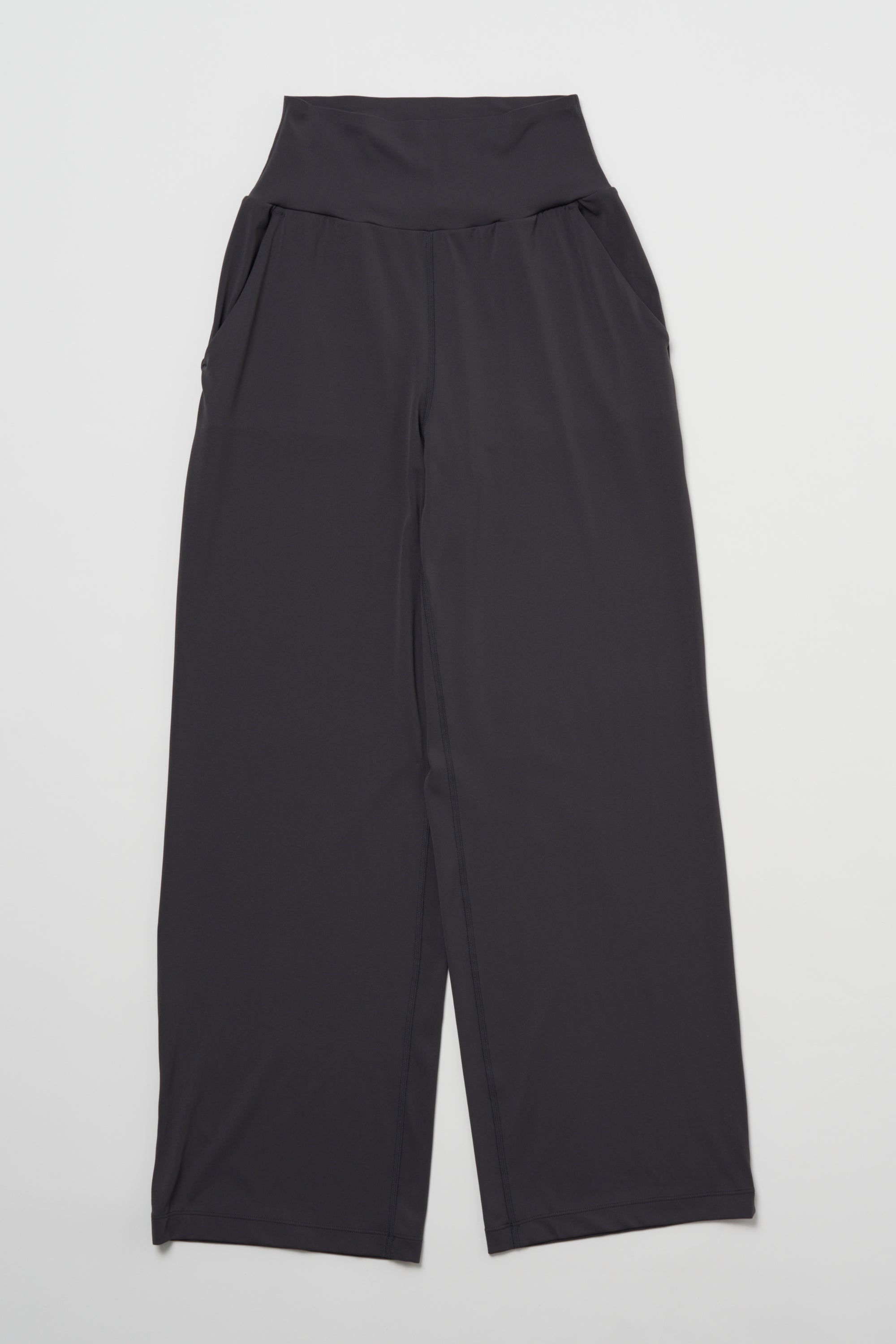 ZEN ESSENTIAL シグニチャー レギンスワイドパンツ