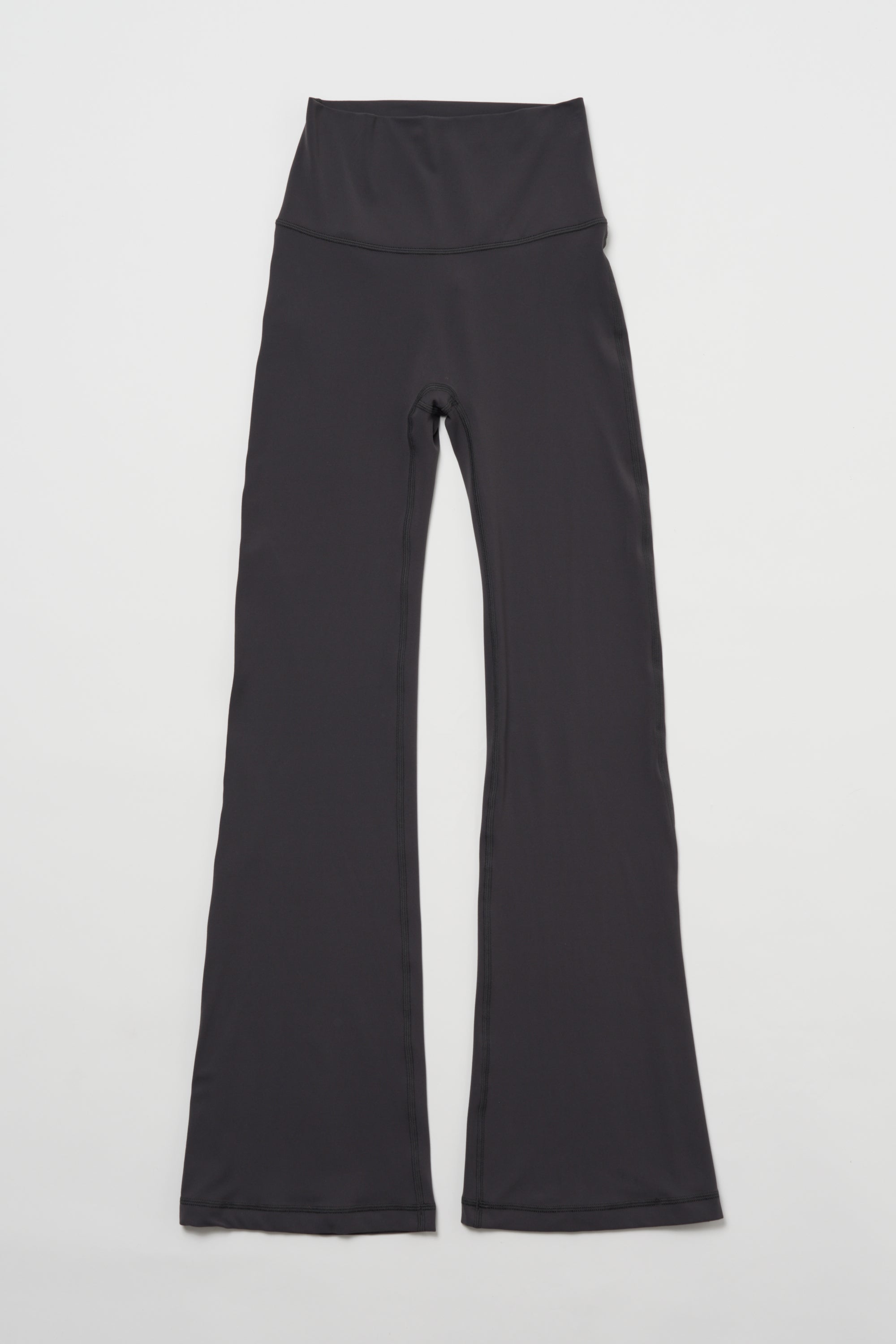 ZEN ESSENTIAL シグニチャー レギンスフレアパンツ
