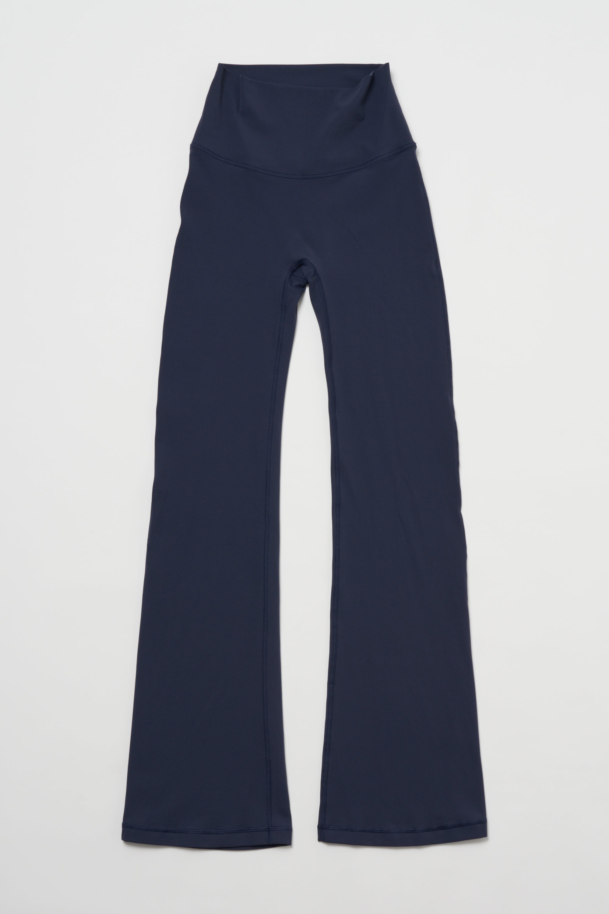 ZEN ESSENTIAL シグニチャー レギンスフレアパンツ