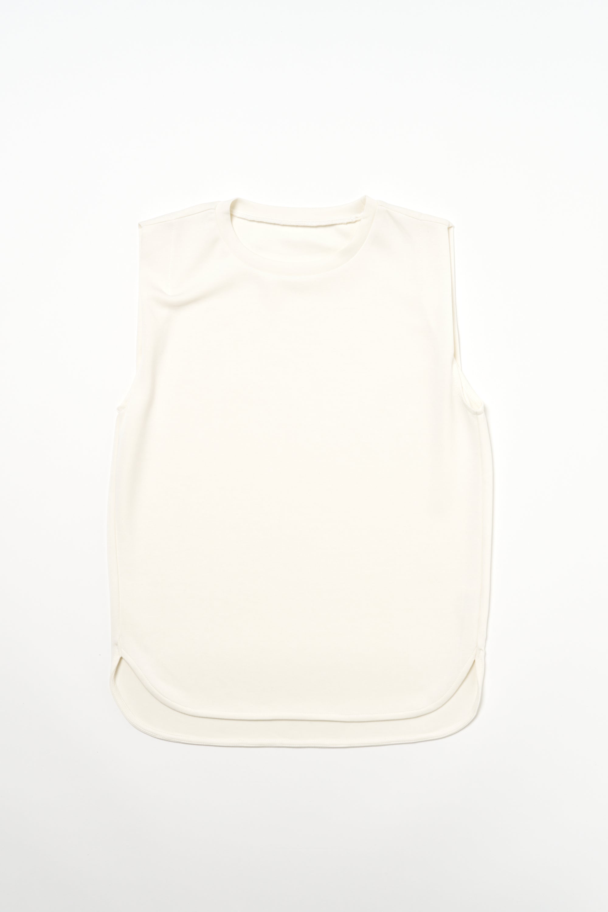 ZEN SEAMLESS タックノースリーブシャツ