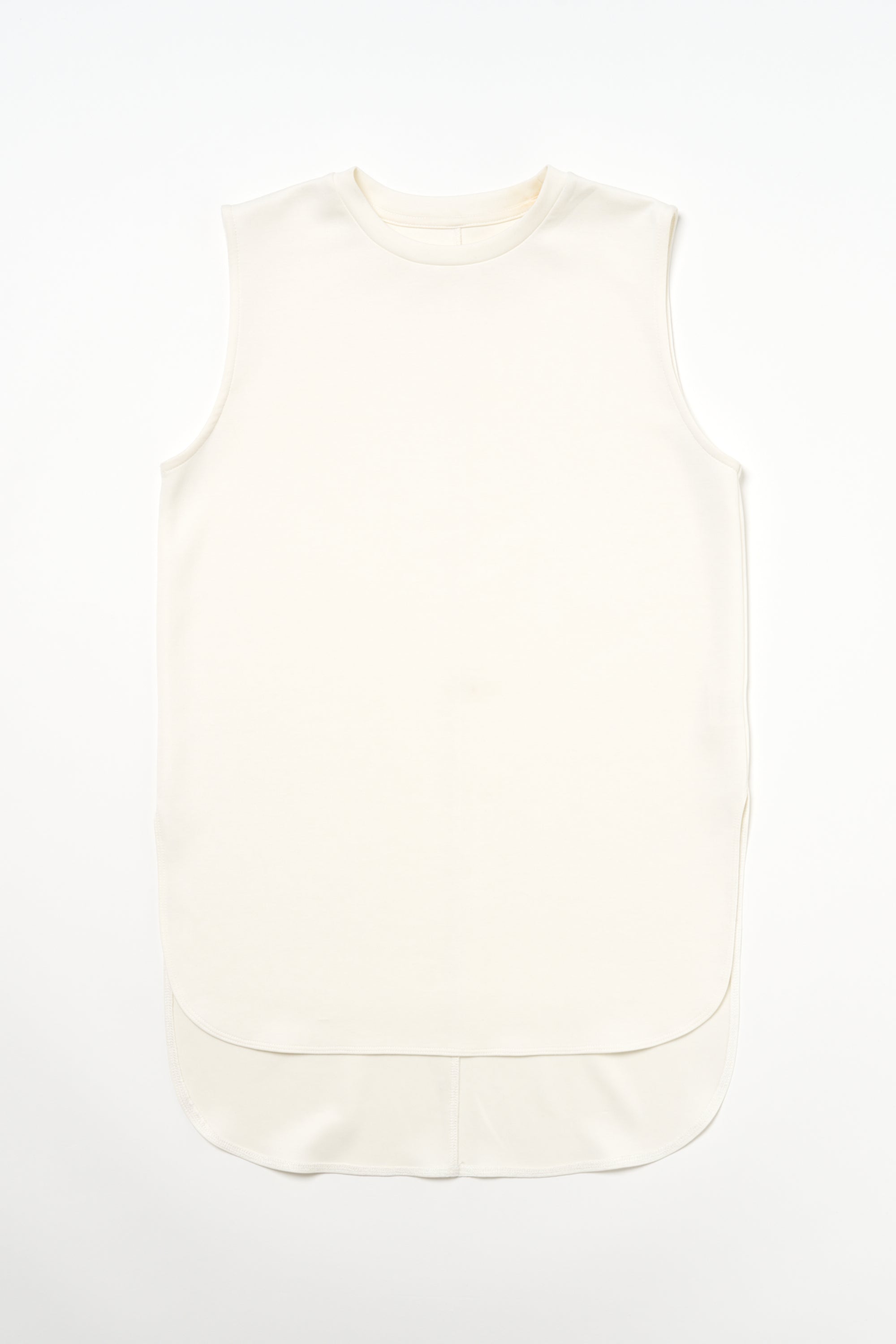 ZEN SEAMLESS カーブカットロングノースリーブシャツ