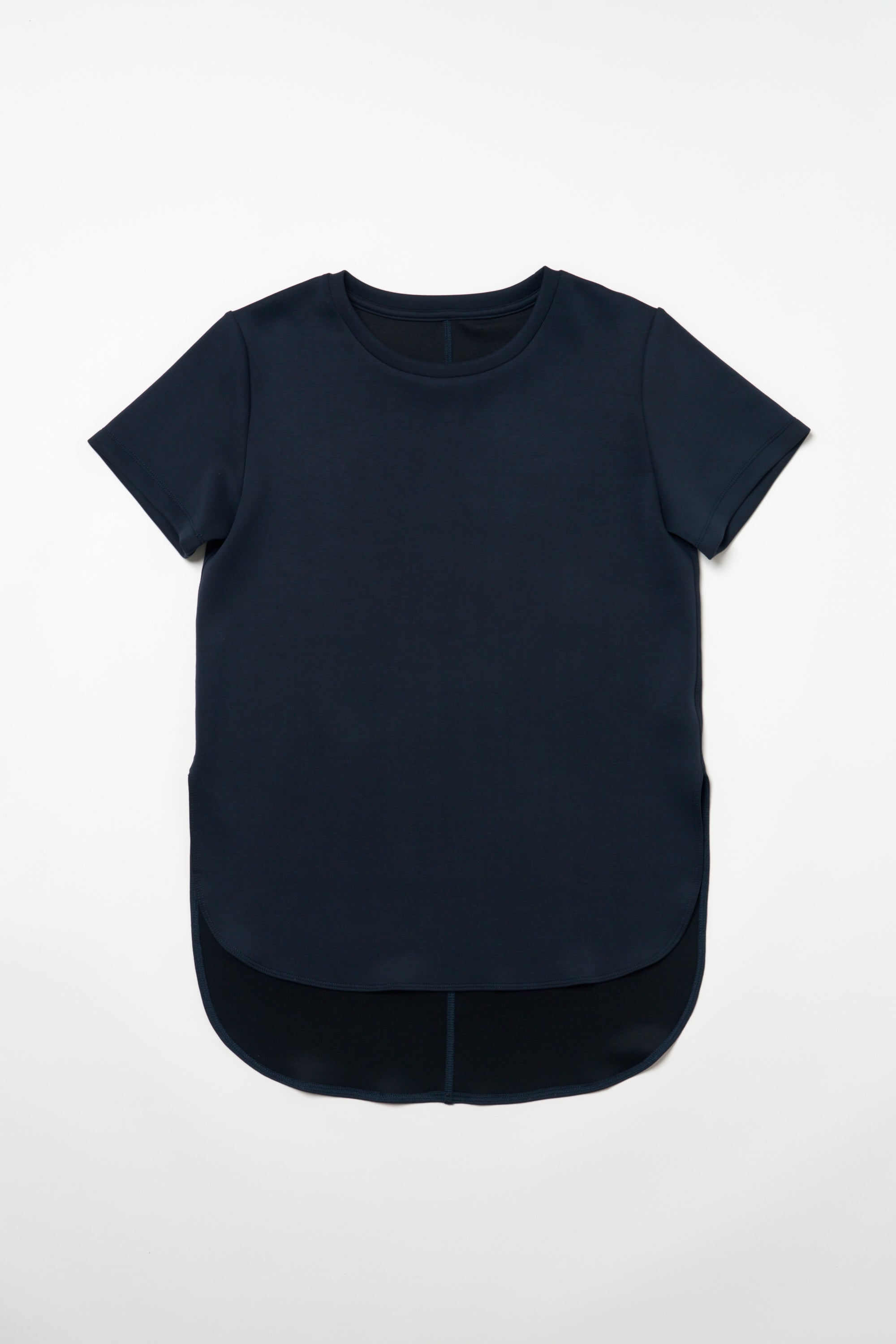 ZEN SEAMLESS カーブカットロングTシャツ